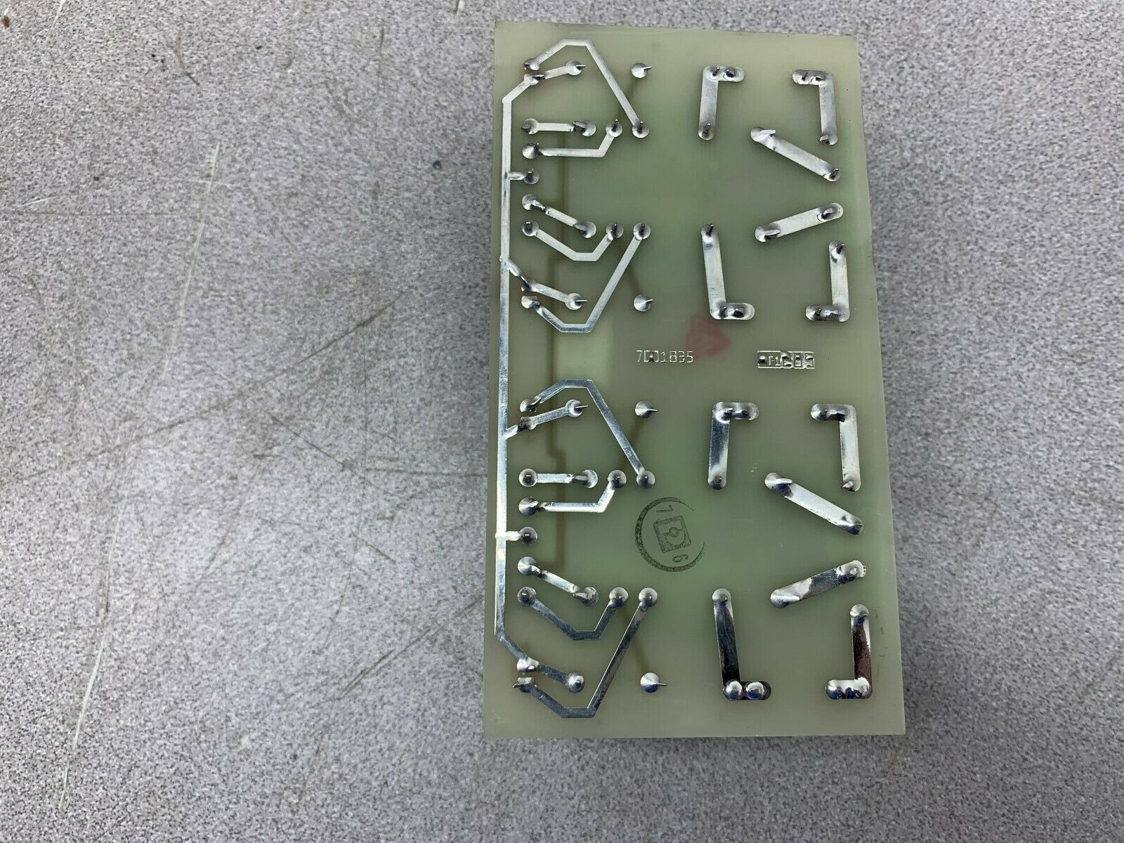 USED GENERIC CIRCUIT BOARD 7001835