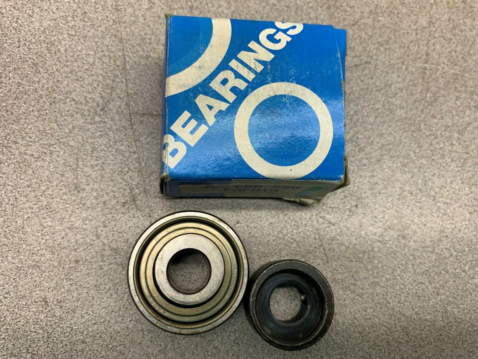 LOT OF 3 NEW IN BOX FAFNIR BEARING RA-009-RRB