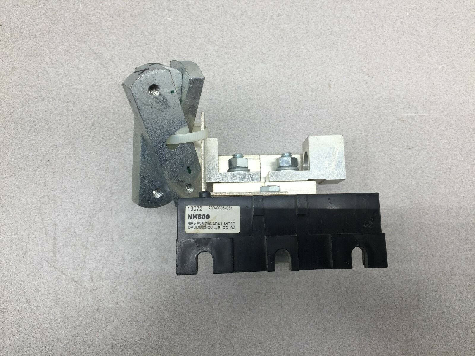 USED SIEMENS TERMINAL BLOCK NK600