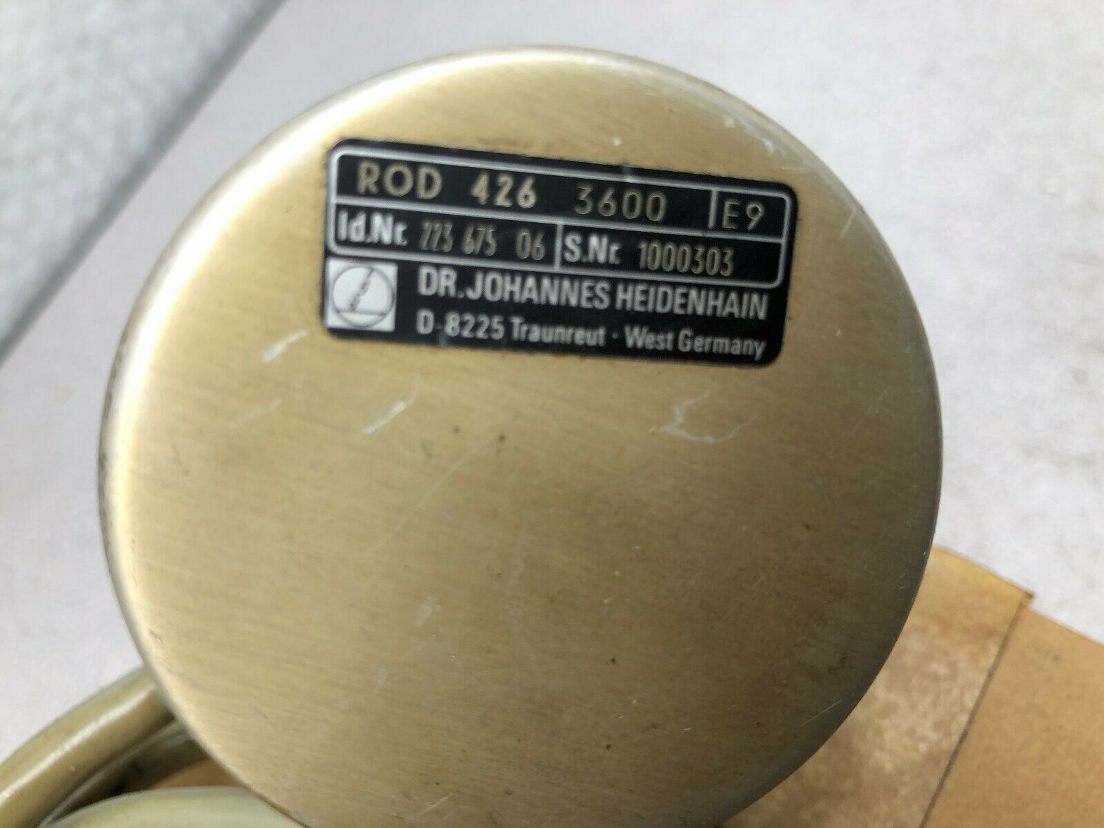 USED HEIDENHAIN ROTORY ENCODER ROD4263600