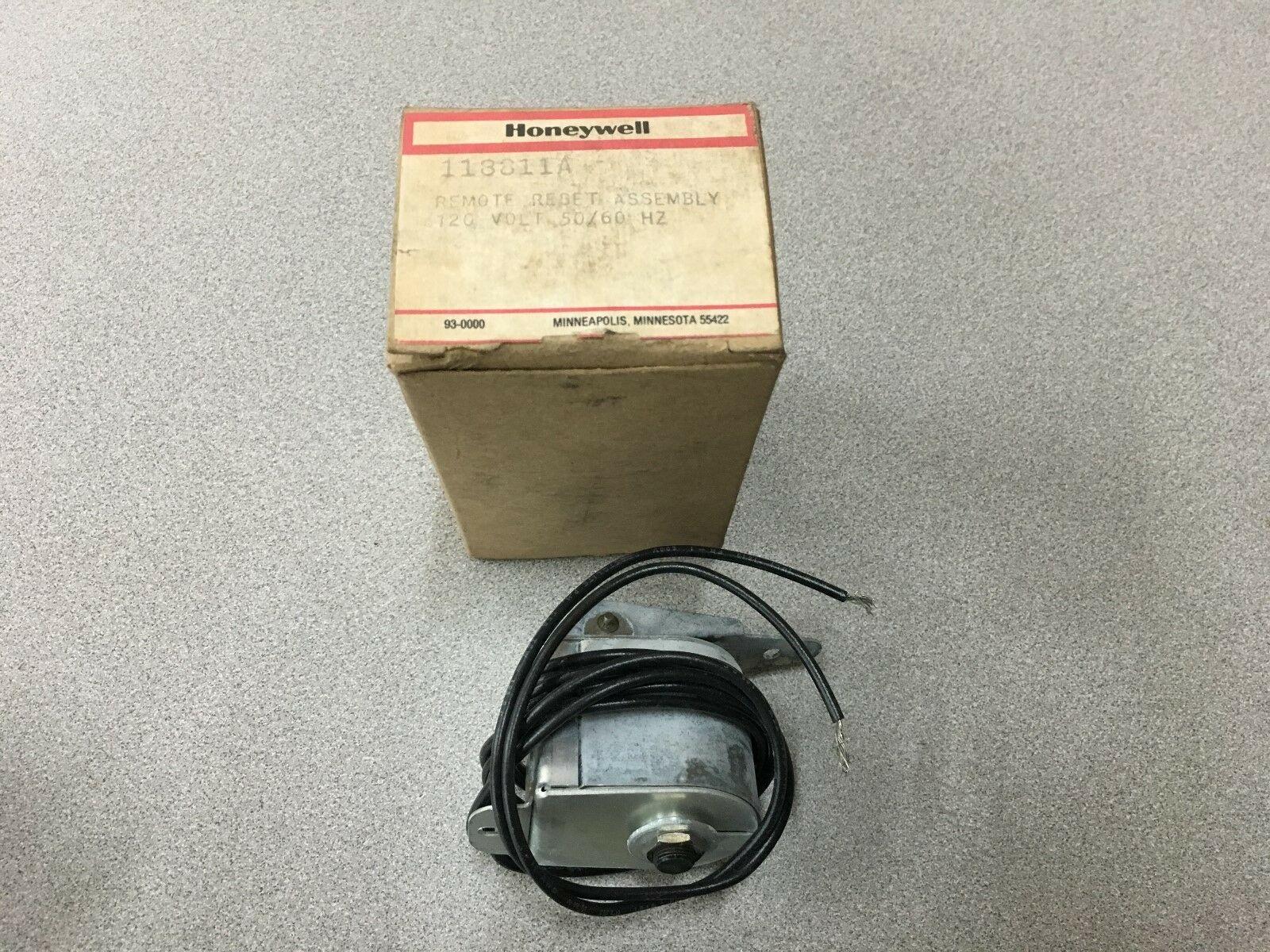 NEW IN BOX HONEYWELL REMOTE RESET ASSEMBLY 118811A