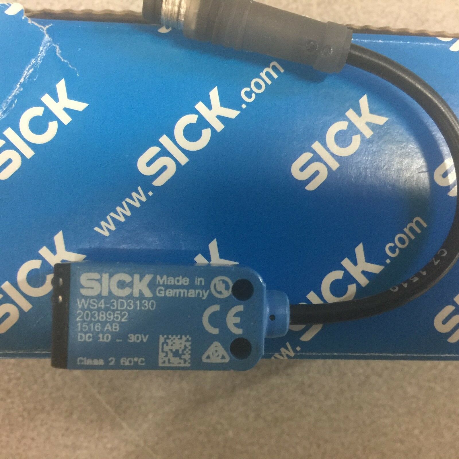 NEW IN BOX SICK PHOTO SENSOR WS4-3D3130