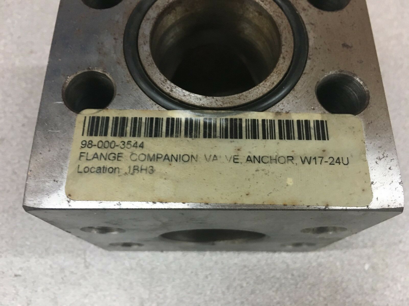 NEW NO BOX ANCHOR FLANGE W17-24U