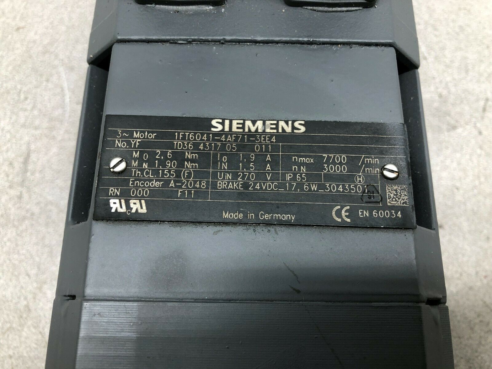 NEW NO BOX SIEMENS 3 PH 1.9 AMP 3000 RPM SERVO MOTOR 1FT6041-4AF71-3EE4