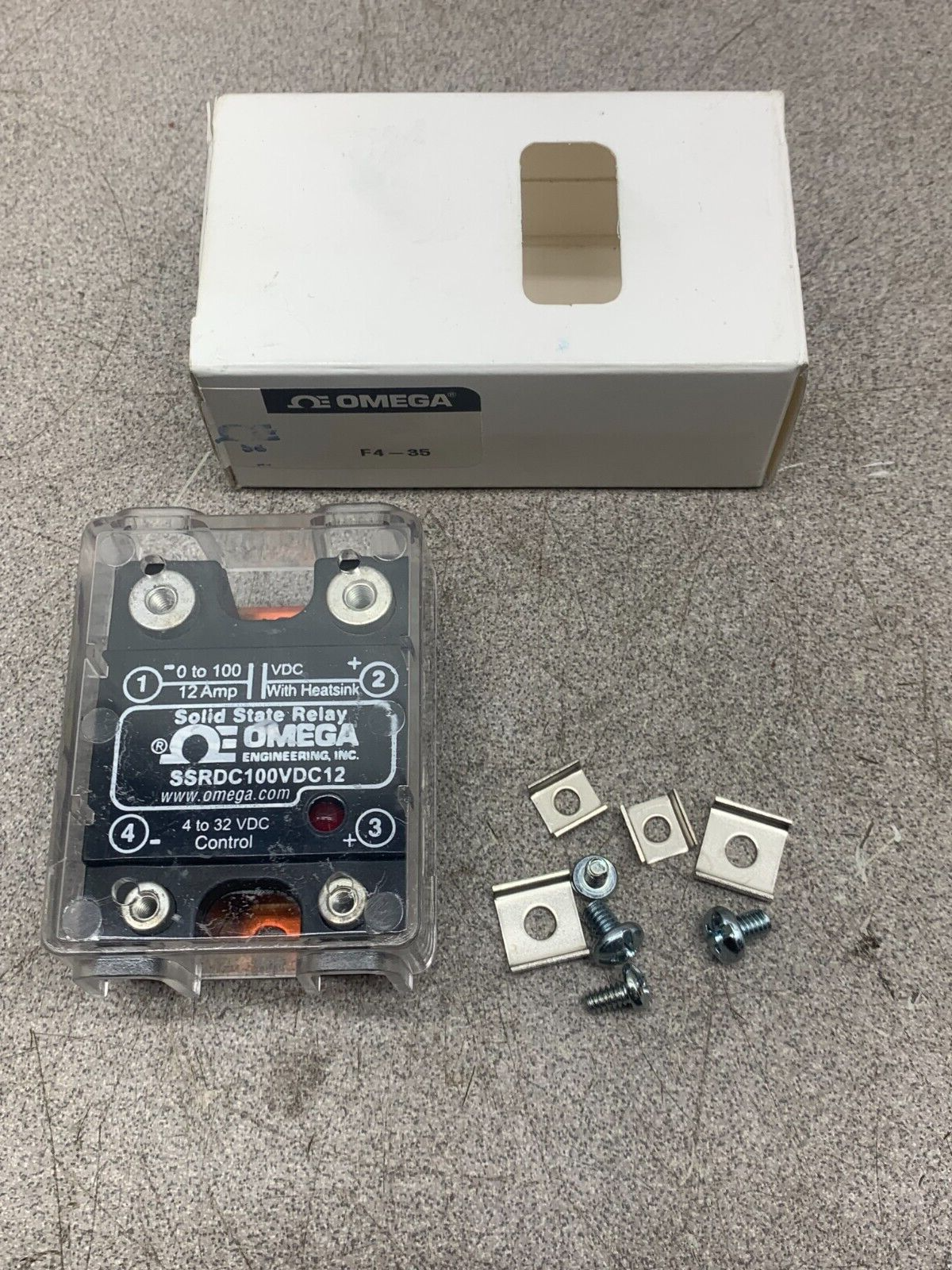 NEW IN BOX OMEGA SOLID STATE RELAY SSRDC100VDC12