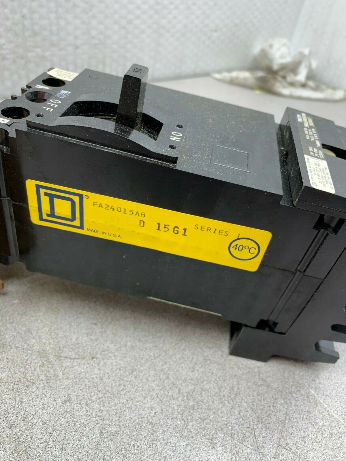 NEW IN BOX SQUARE D 2 POLE 15AMP CIRCUIT BREAKER FA24015AB