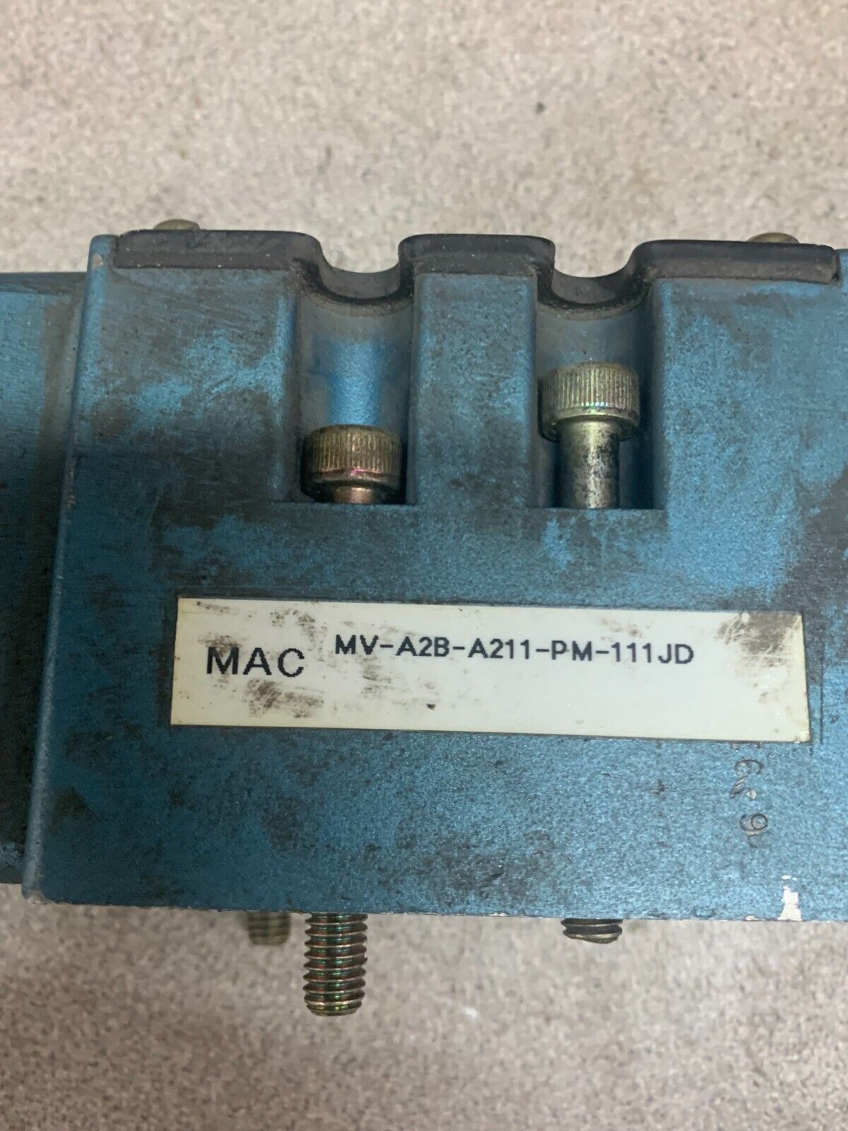 USED MAC SOLENOID VALVE MV-A2B-A211-PM-111JD