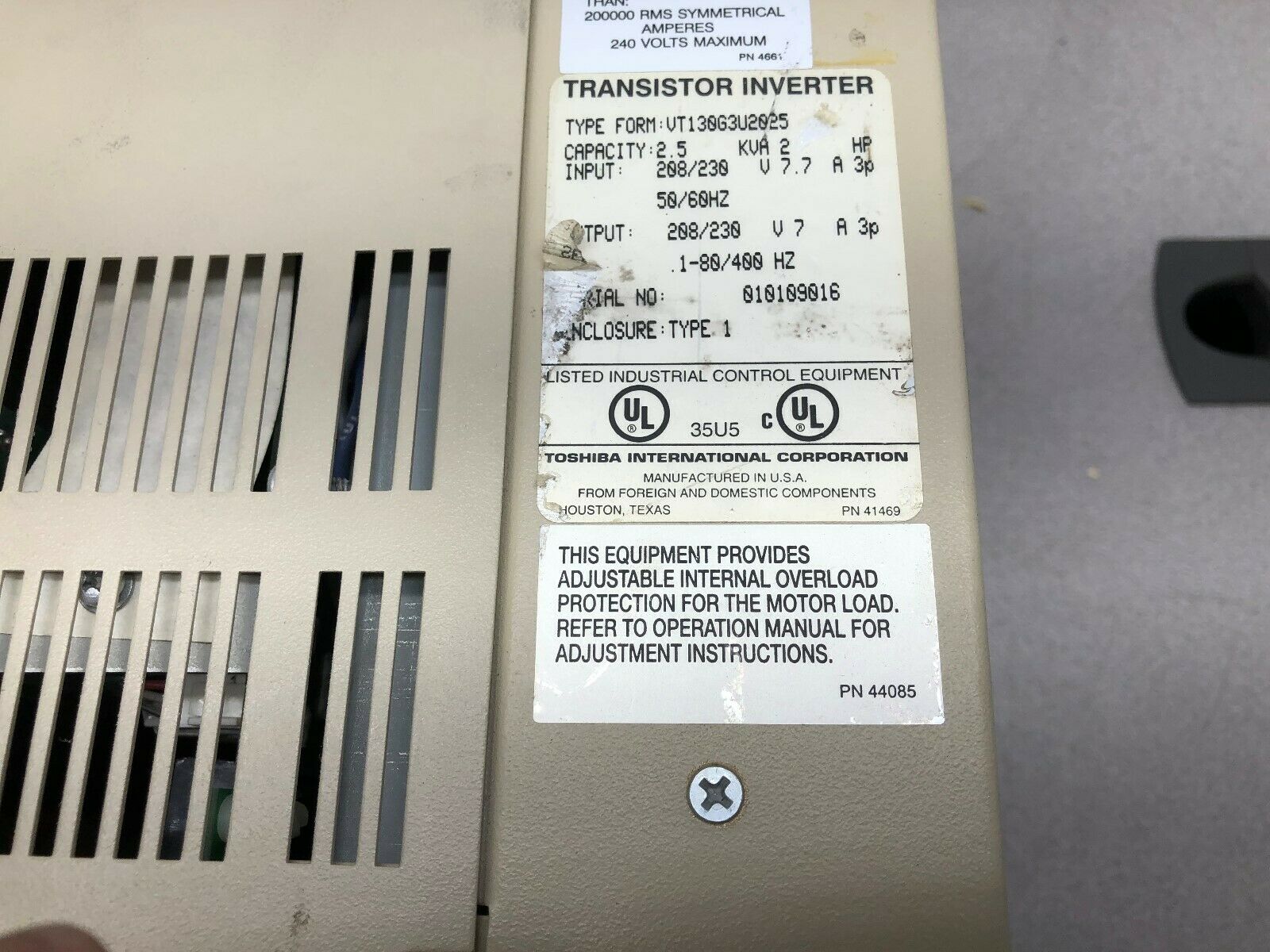 USED TOSHIBA G3 TOSVERT-130 2 HP 230 VAC INPUT 3 PH .1-80/400 HZ INVERTER DRIVE