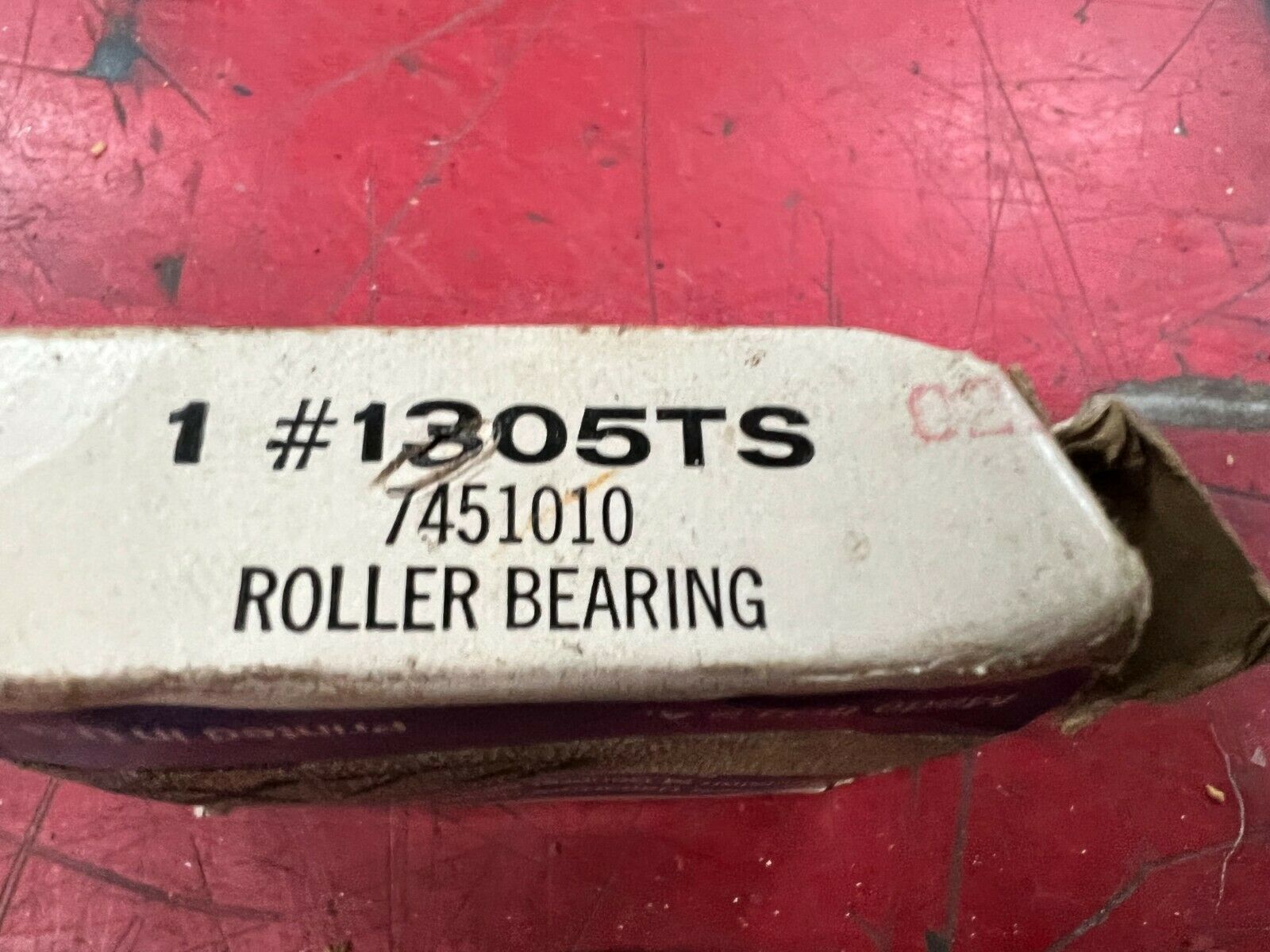 NEW IN BOX NDH 1305-T CYLINDRICAL BEARING 1305TS