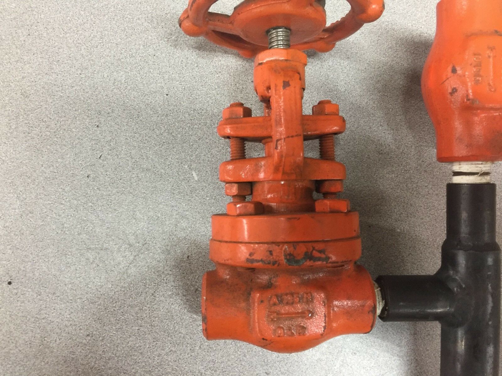 USED  SET OF 2 BONNEY FORGE 3/8 GATE VALVE A105N