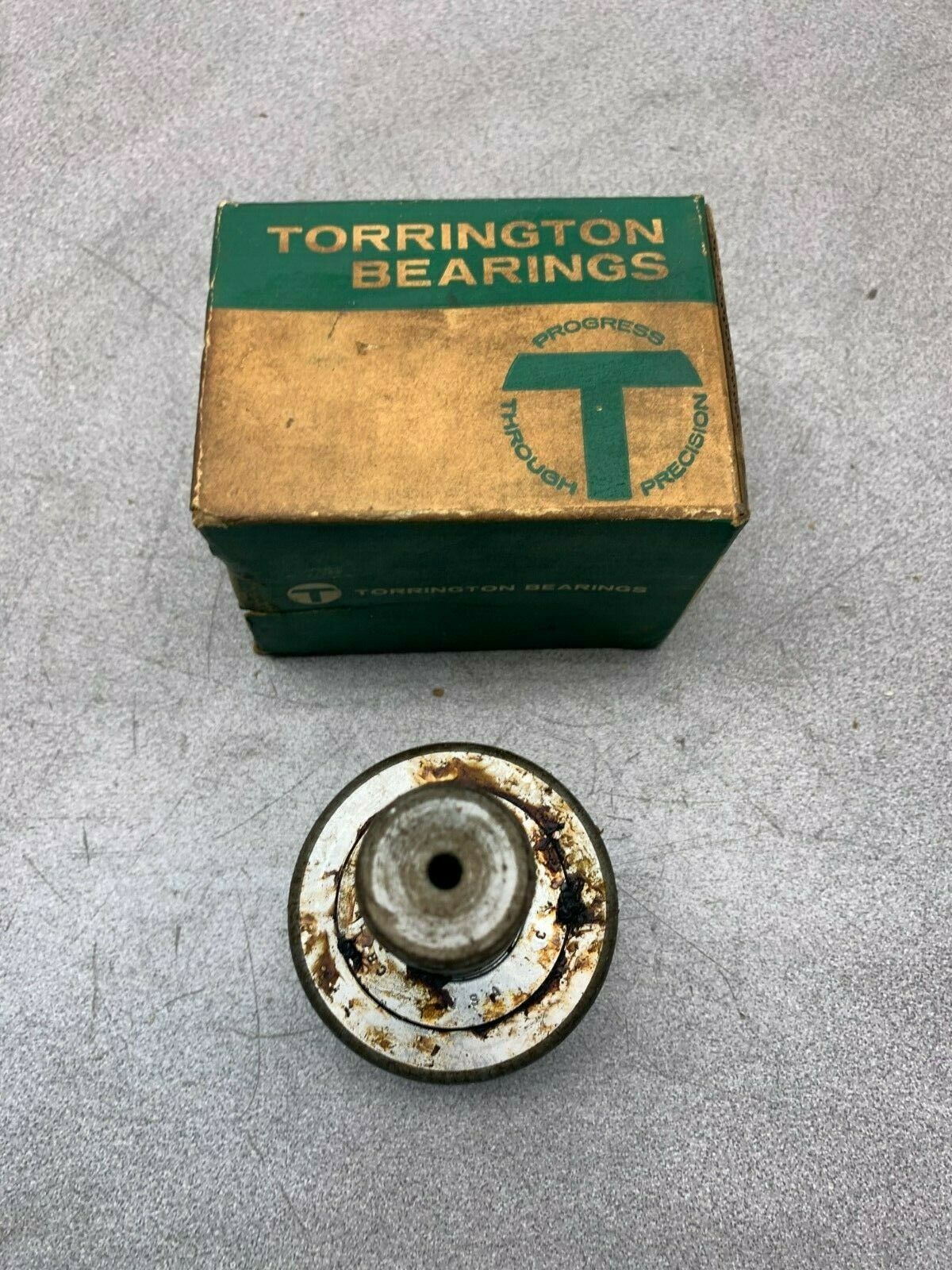 NEW IN BOX TORRINGTON CAM FOLLOWER CR-40