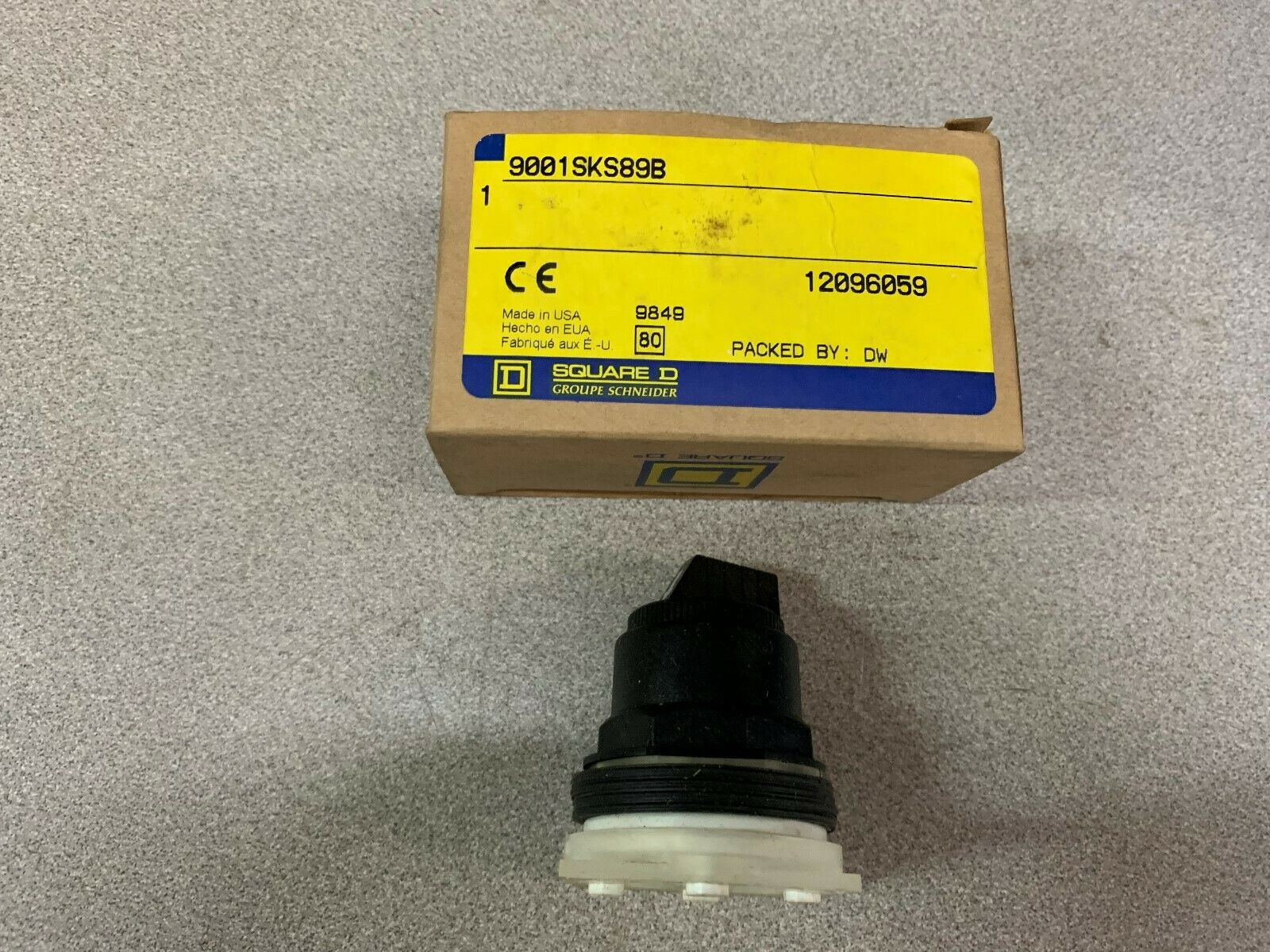 NEW IN BOX SQUARE D SELECTOR SWITCH 9001SKS89B