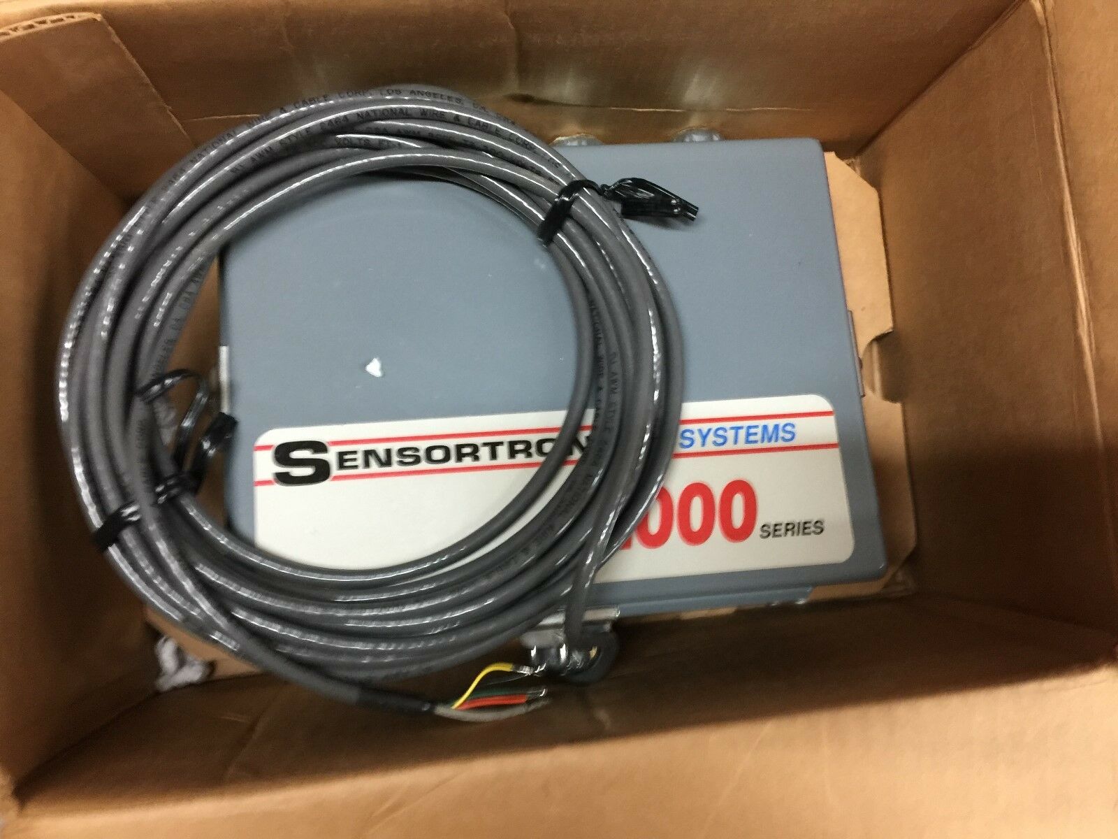 NEW IN BOX SENSORTRONICS 2000 SERIES 2 TO4 LOAD CELLS J-BOX 2003-4