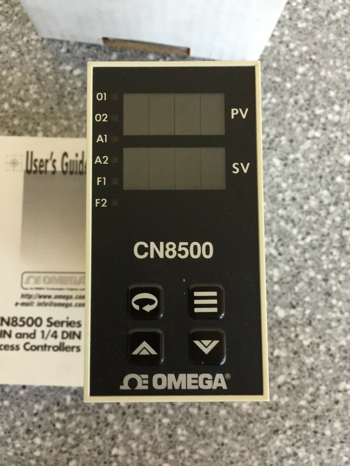 NEW IN BOX OMEGA CN8500 SERIES TEMPERATURE/PROCESS CONTROLLER CN8541RTD-F1