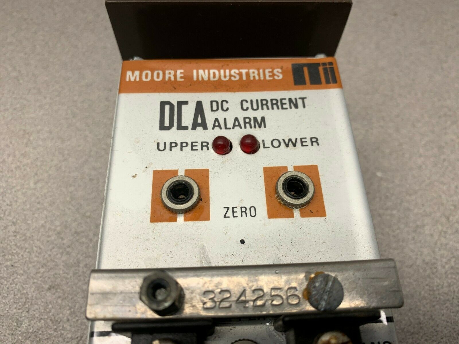 USED MOORE INDUSTRIES CURRENT ALARM DCA/4-20MA/DX1X3/117AC/AD-STD