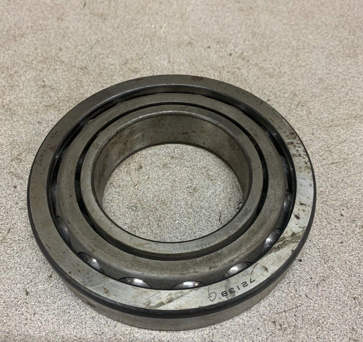 NEW NO BOX NTN ROLLER BEARING 7213BG