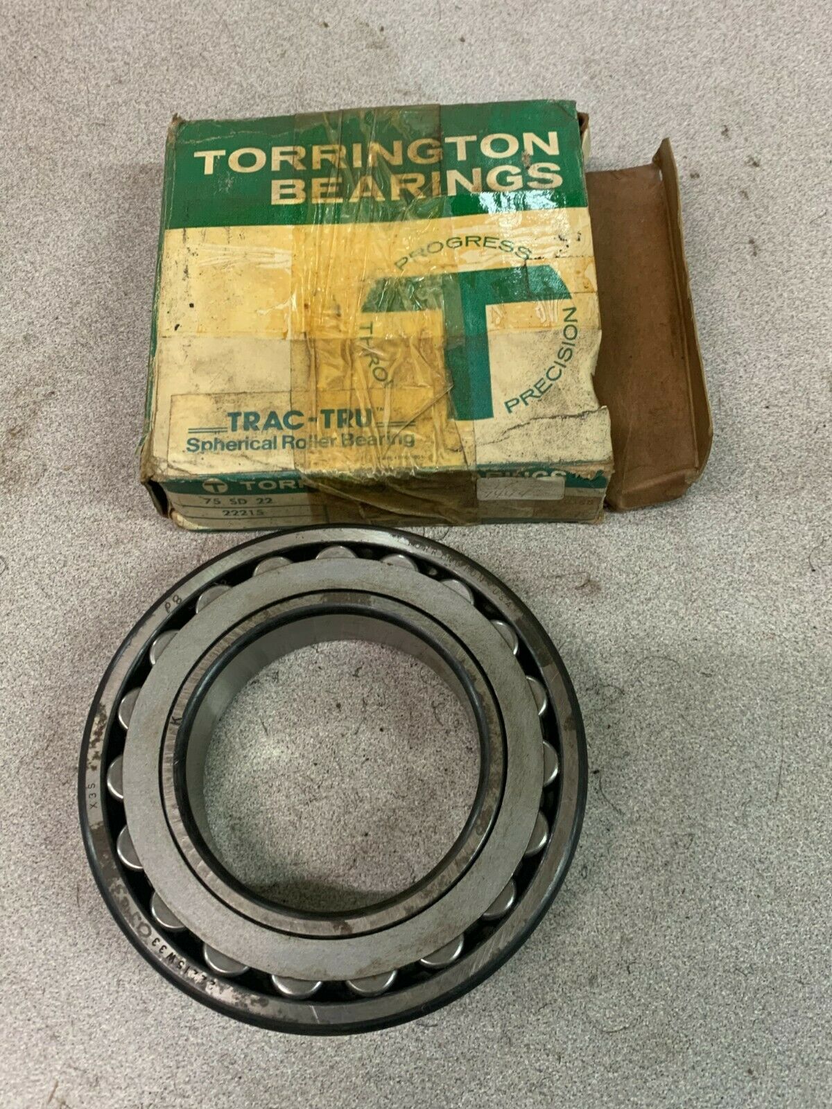 NEW IN BOX TORRINGTON 75 SD 22 ROLLER BEARING 22215W33CJC3