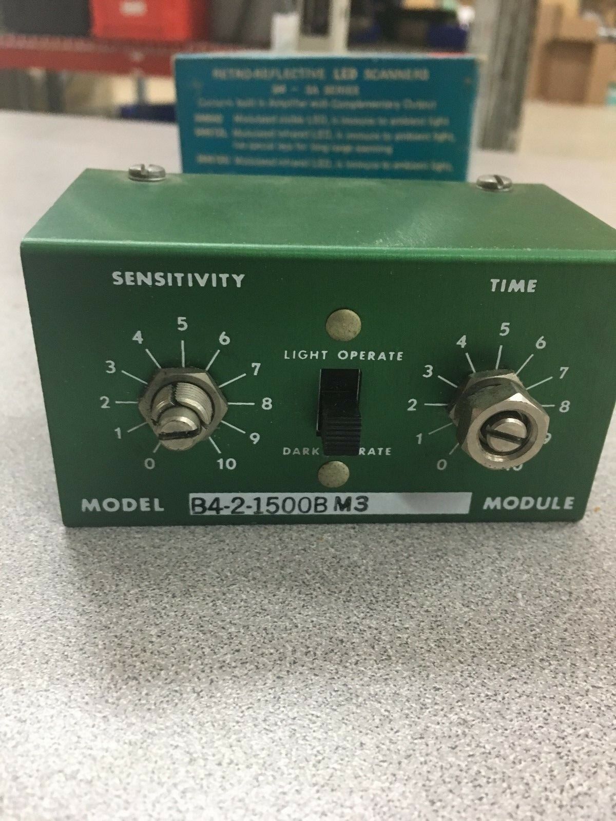 NEW IN BOX BANNER INDUSTRIAL CONTROL PLUG-IN MODULE PS15-1 1260