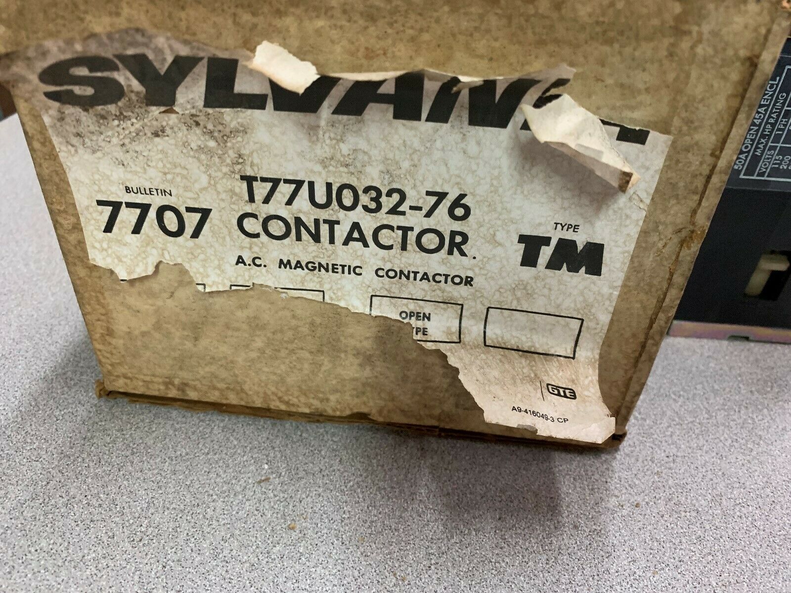 NEW IN BOX SYLVANIA CONTACTOR T77U032-76