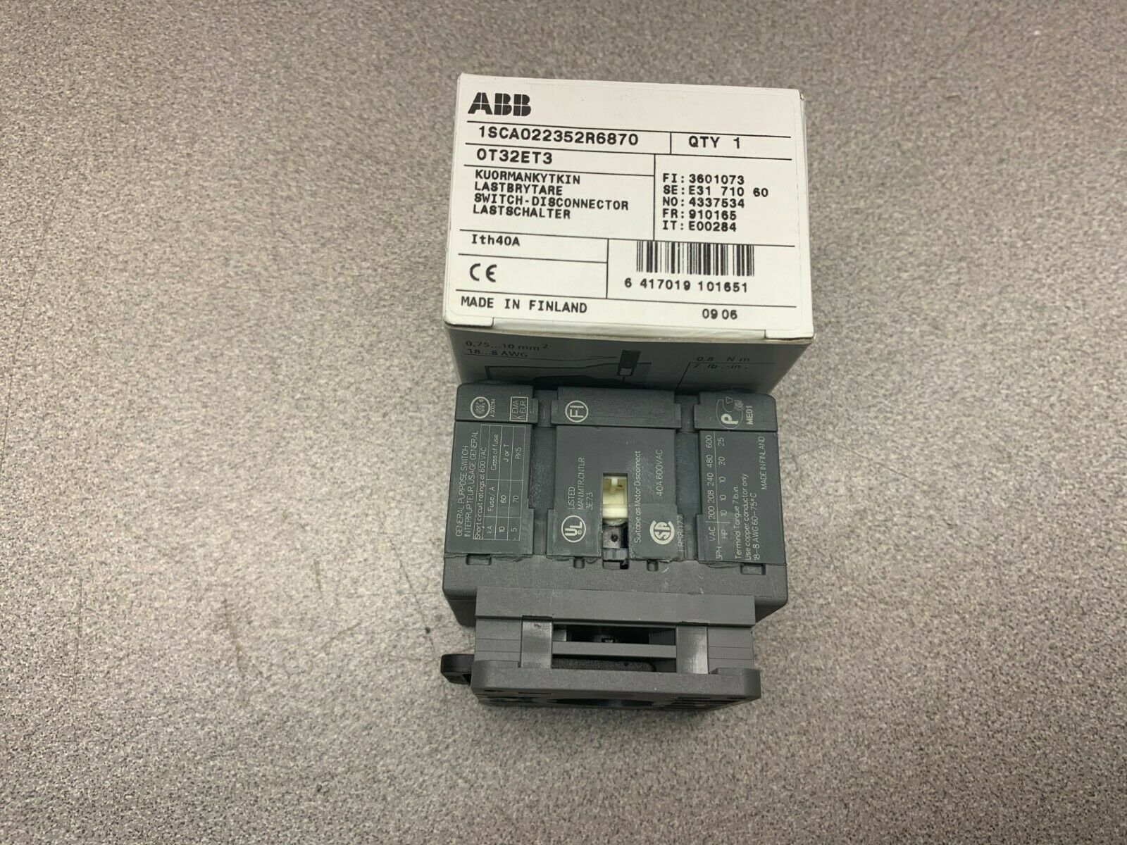 NEW IN BOX ABB DISCONNECT SWITCH 1SCA022352R6870