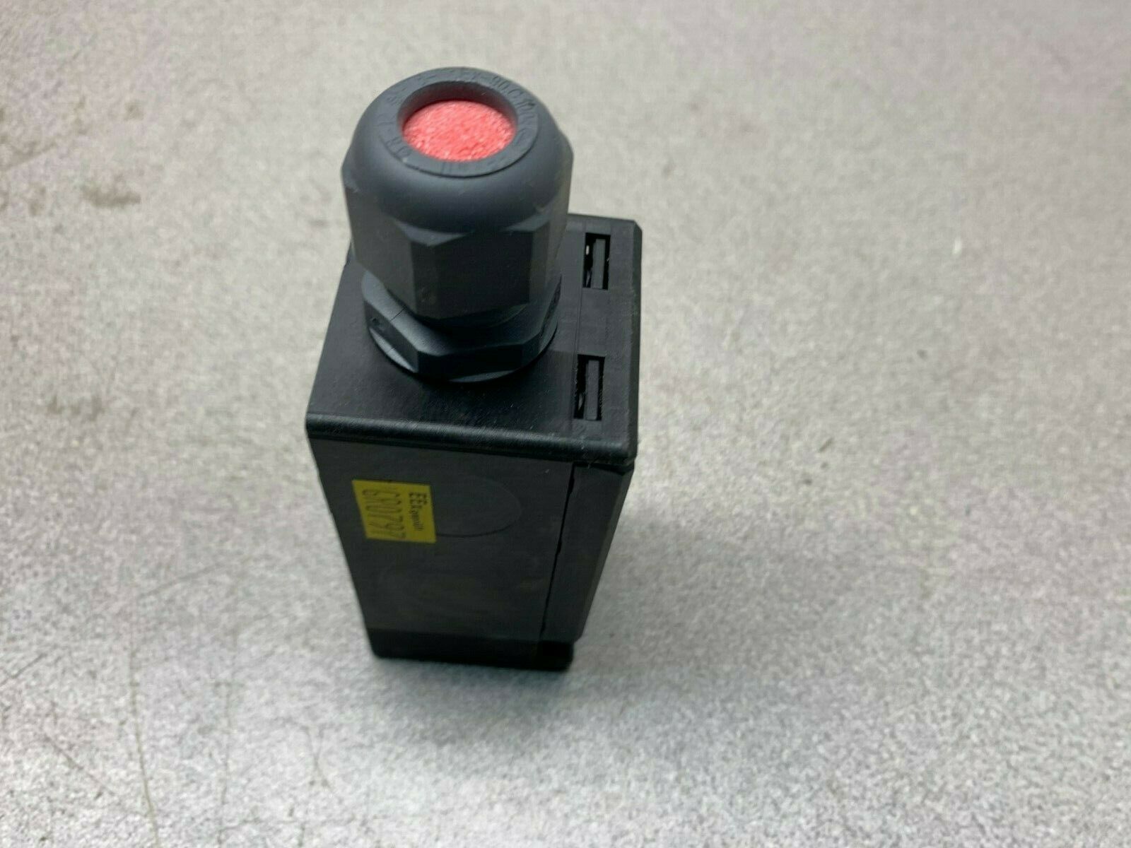 USED STAHL LIMIT SWITCH 8070/1-3