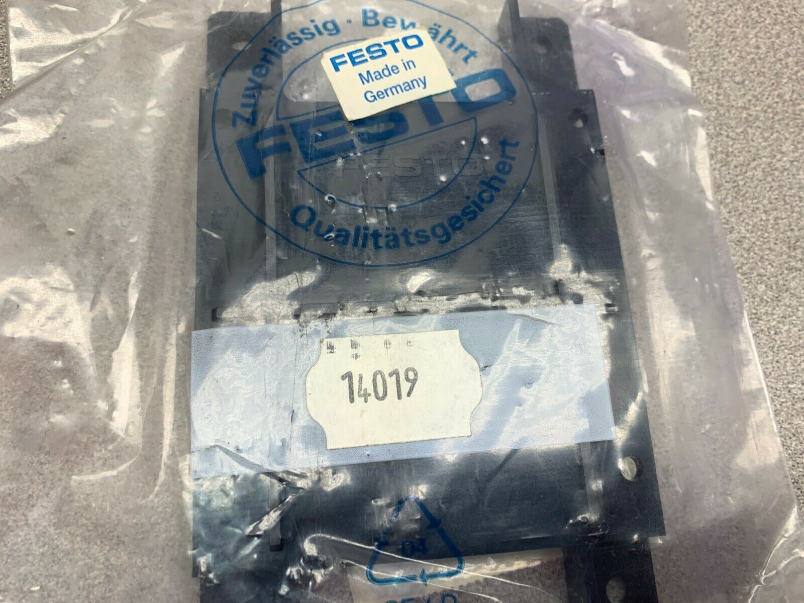 NEW IN BAG FESTO PART 14019