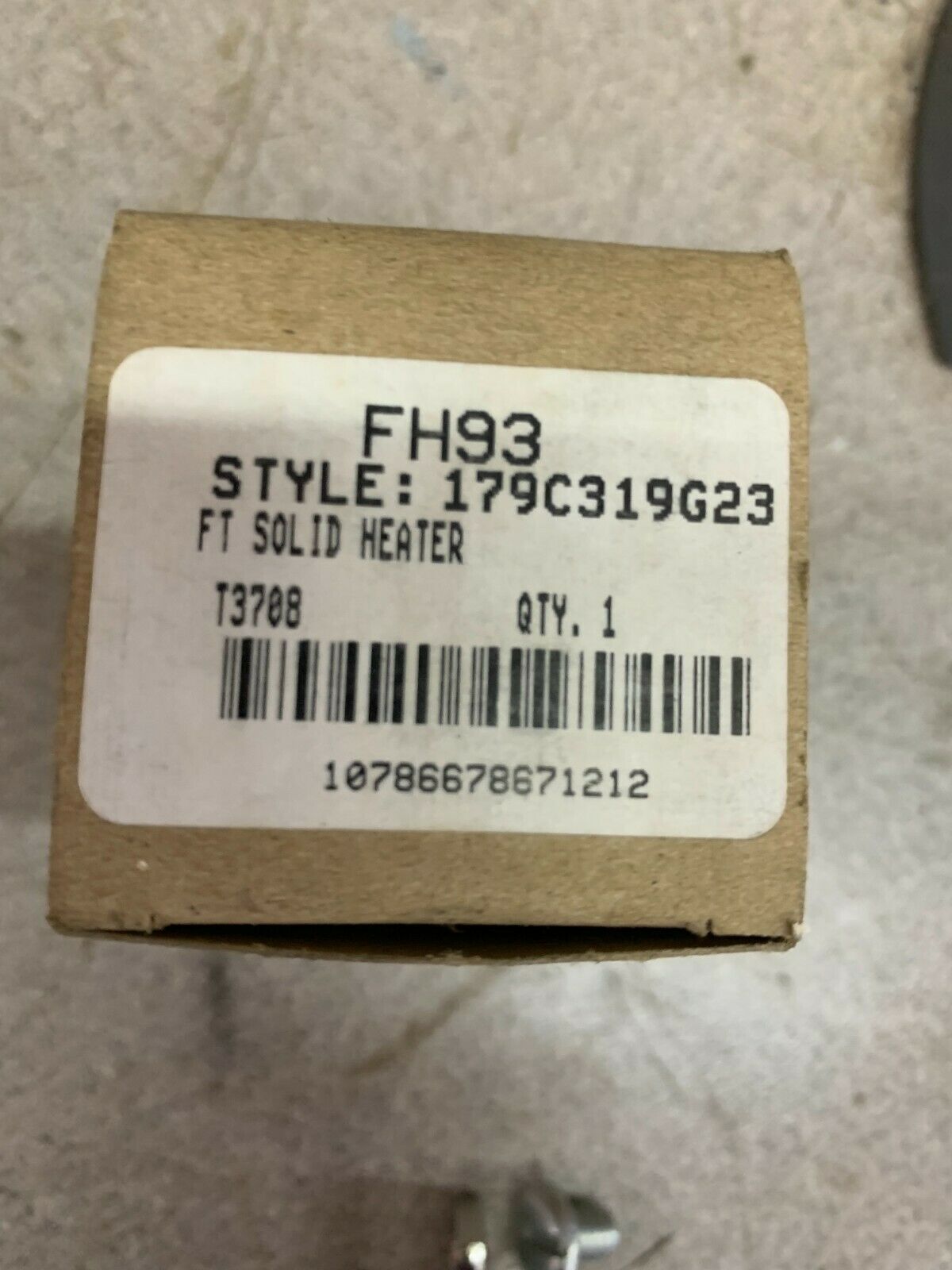 NEW IN BOX CUTLER HAMMER HEATER ELEMENT FH82