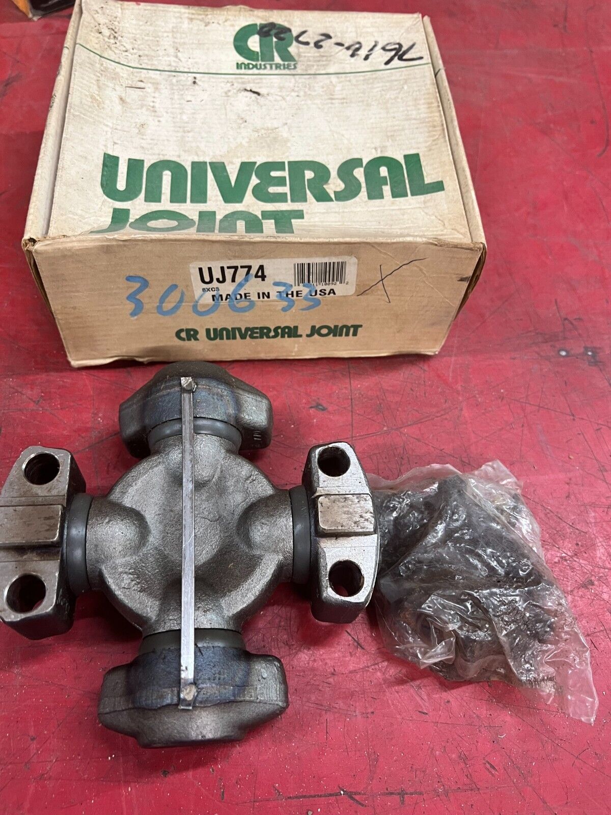 NEW IN BOX CHICAGO RAWHIDE UNIVERSAL JOINT UJ774