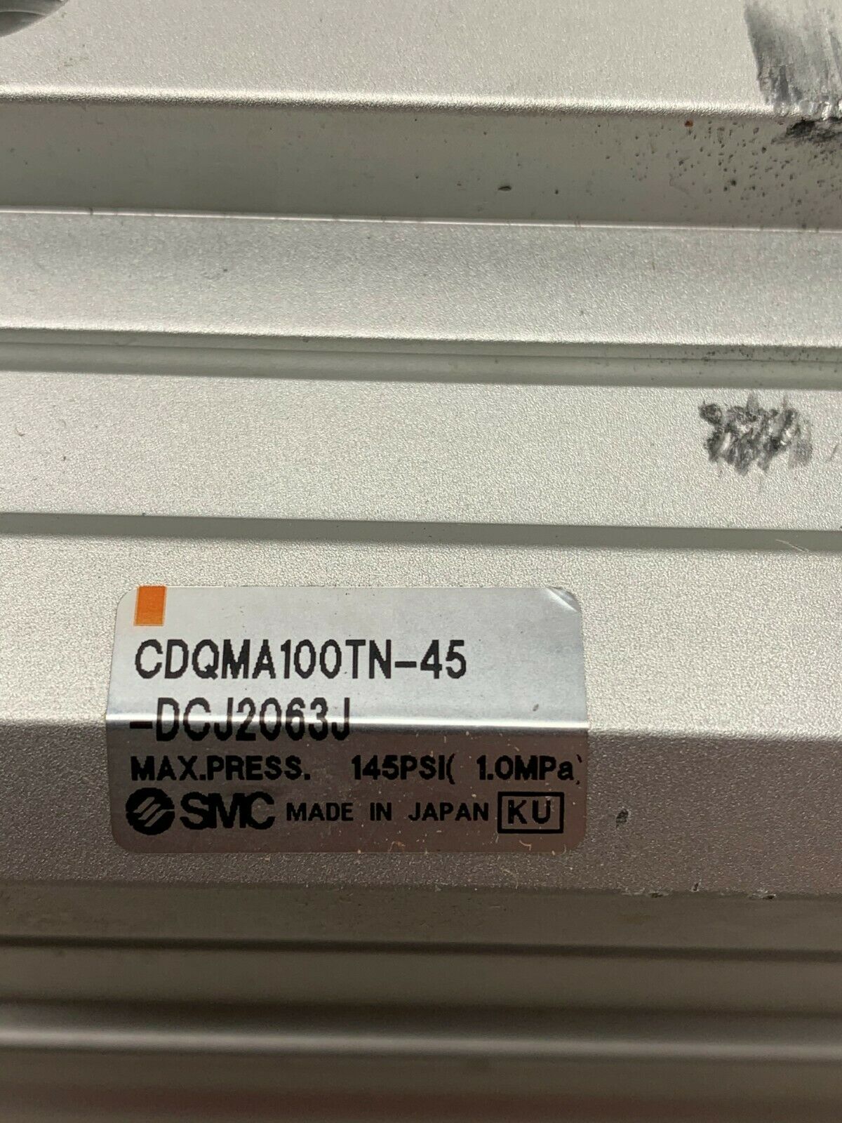 NEW NO BOX SMC CDQMA100TN-45 PNEUMATIC CYLINDER CDQMA100TN-45-DCJ2063J