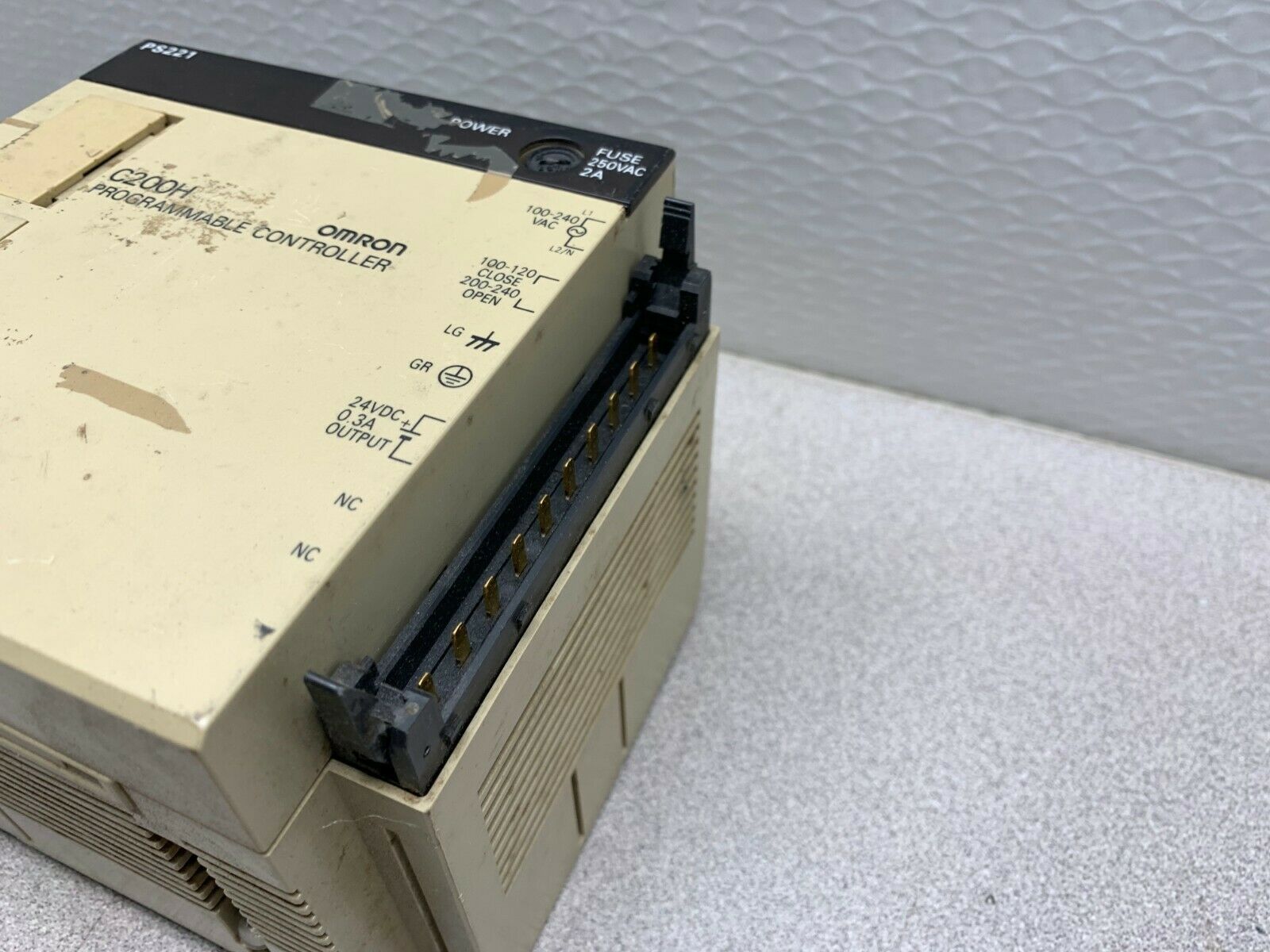 USED OMRON POWER SUPPLY UNIT C200H-PS221