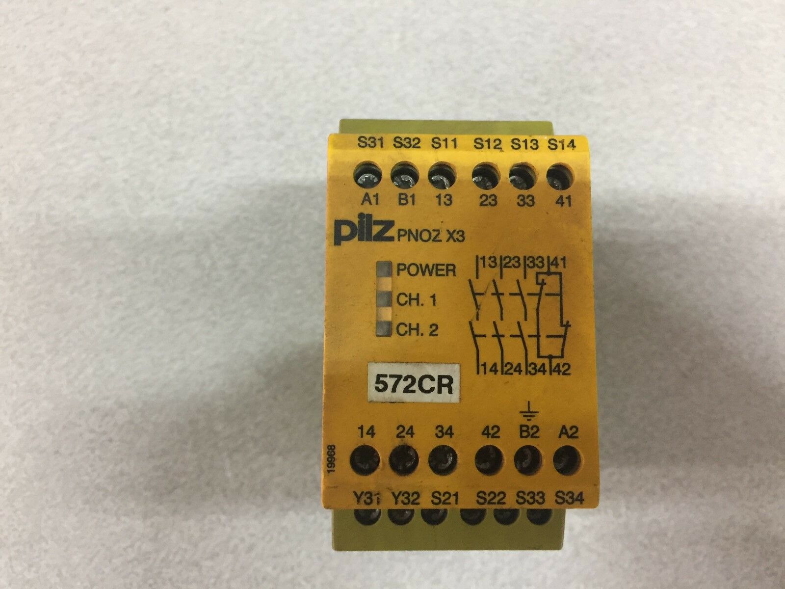 USED PILZ 24V RELAY PNOZ X3 24VAC/24VDC 3S 10