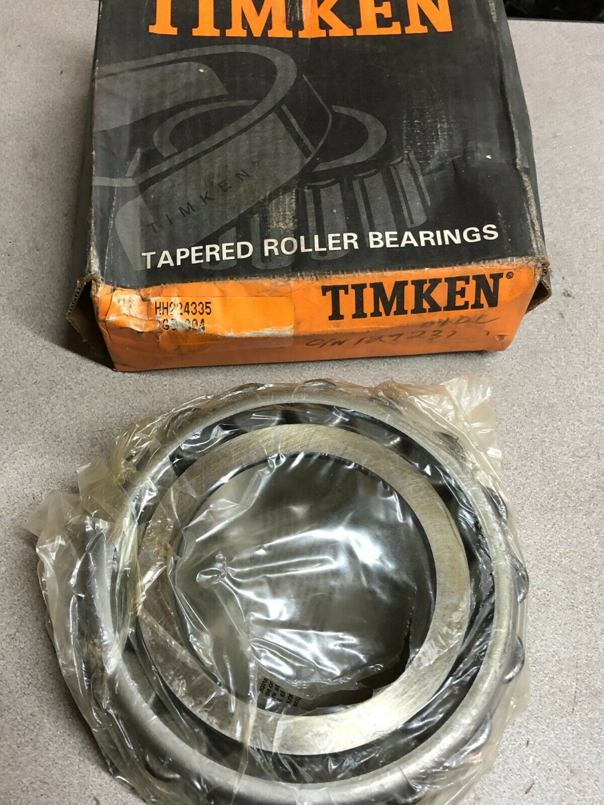 NEW IN BOX TIMKEN TAPERED ROLLER CONE BEARING HH224335