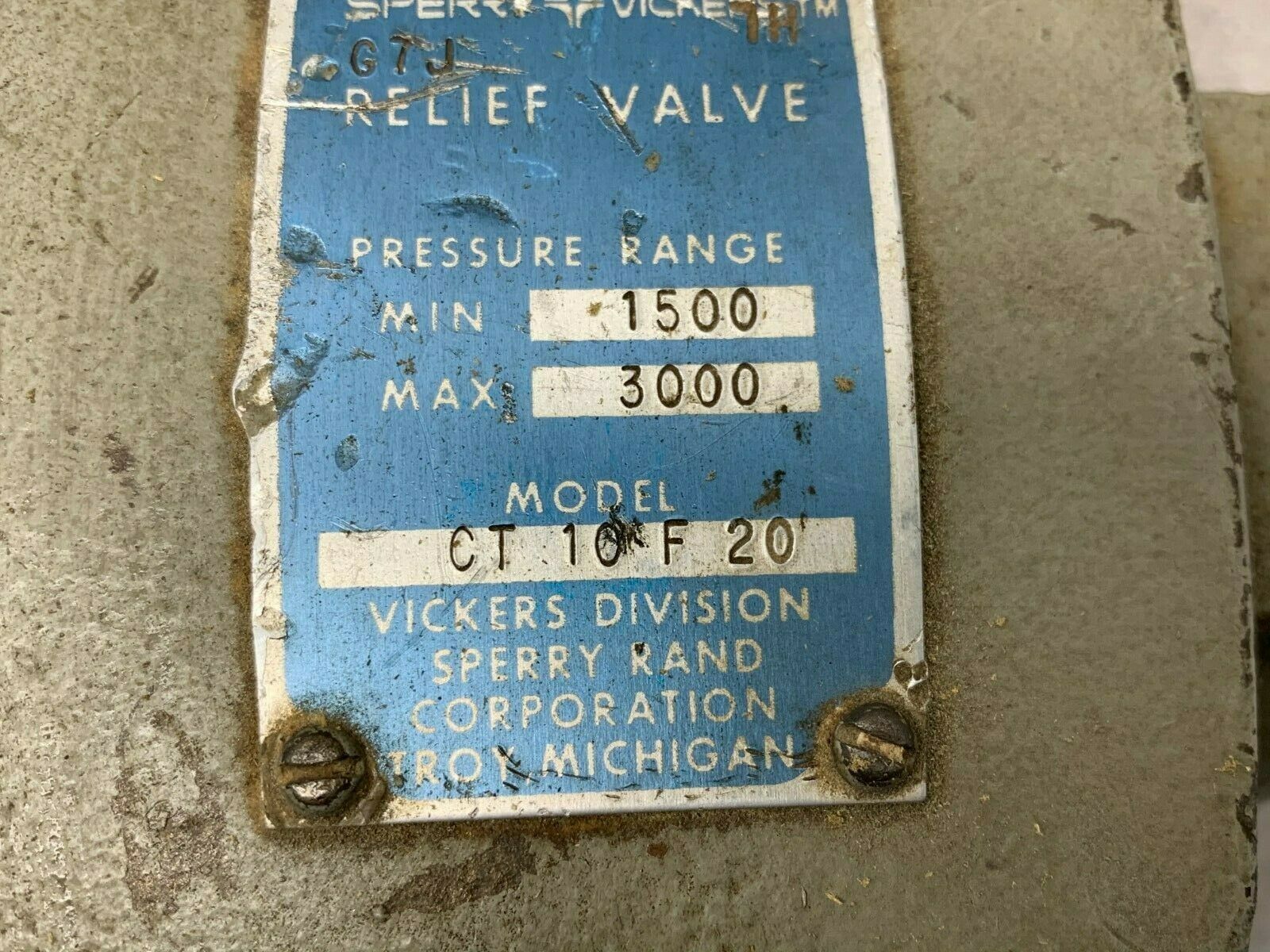 NEW VICKERS HYDRAULIC RELIEF VALVE CT 10 F 20