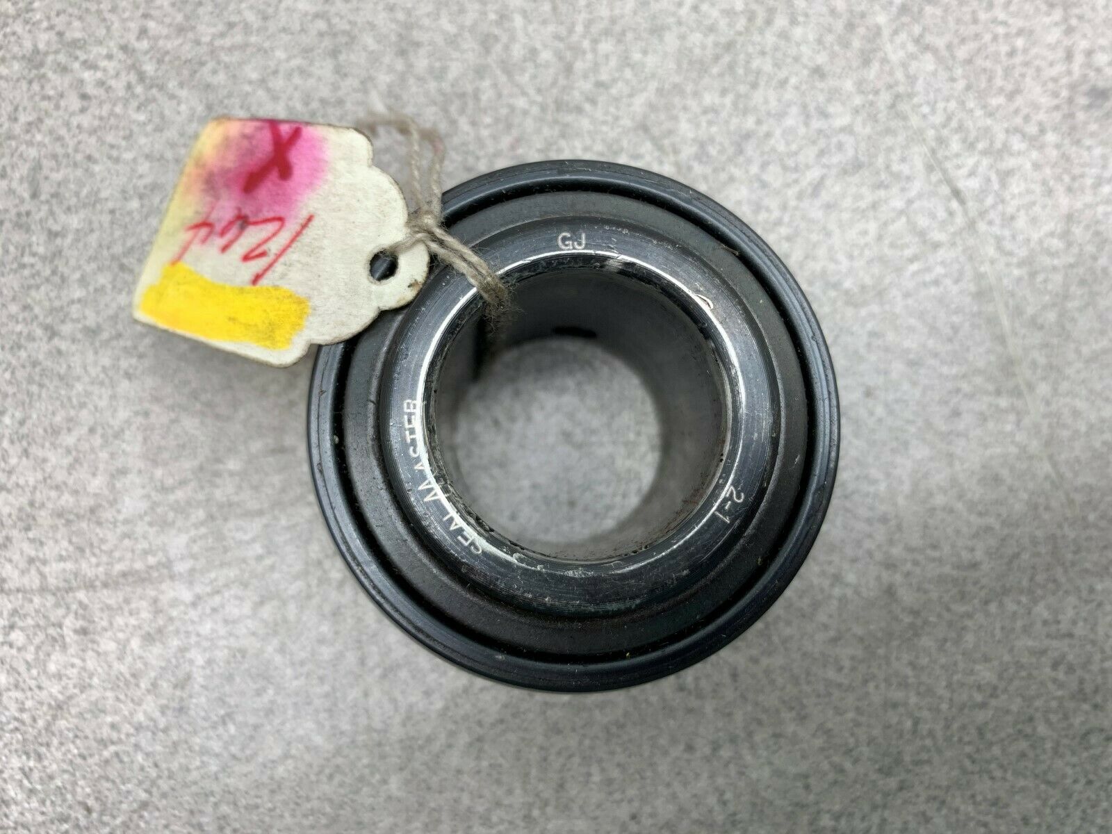 NEW NO BOX SEALMASTER BEARING  2-1