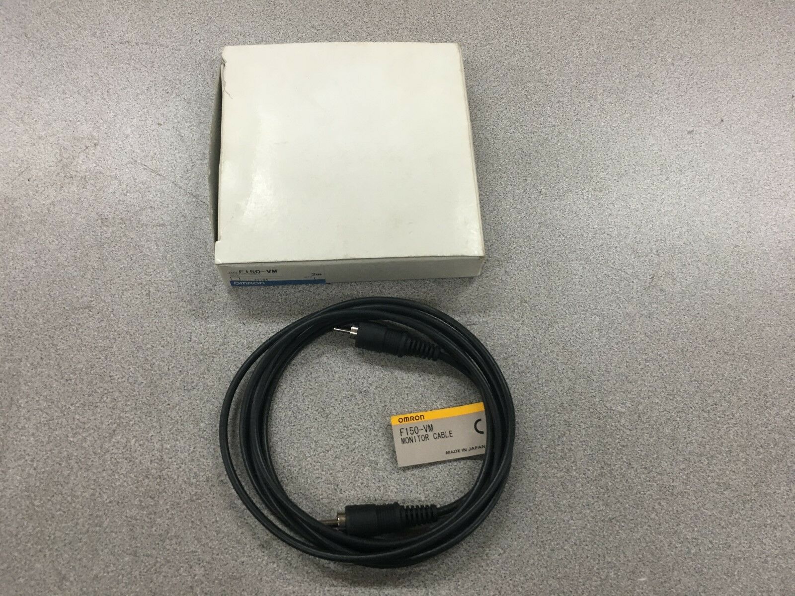 NEW IN BOX OMRON MONITOR CABLE F150-VM