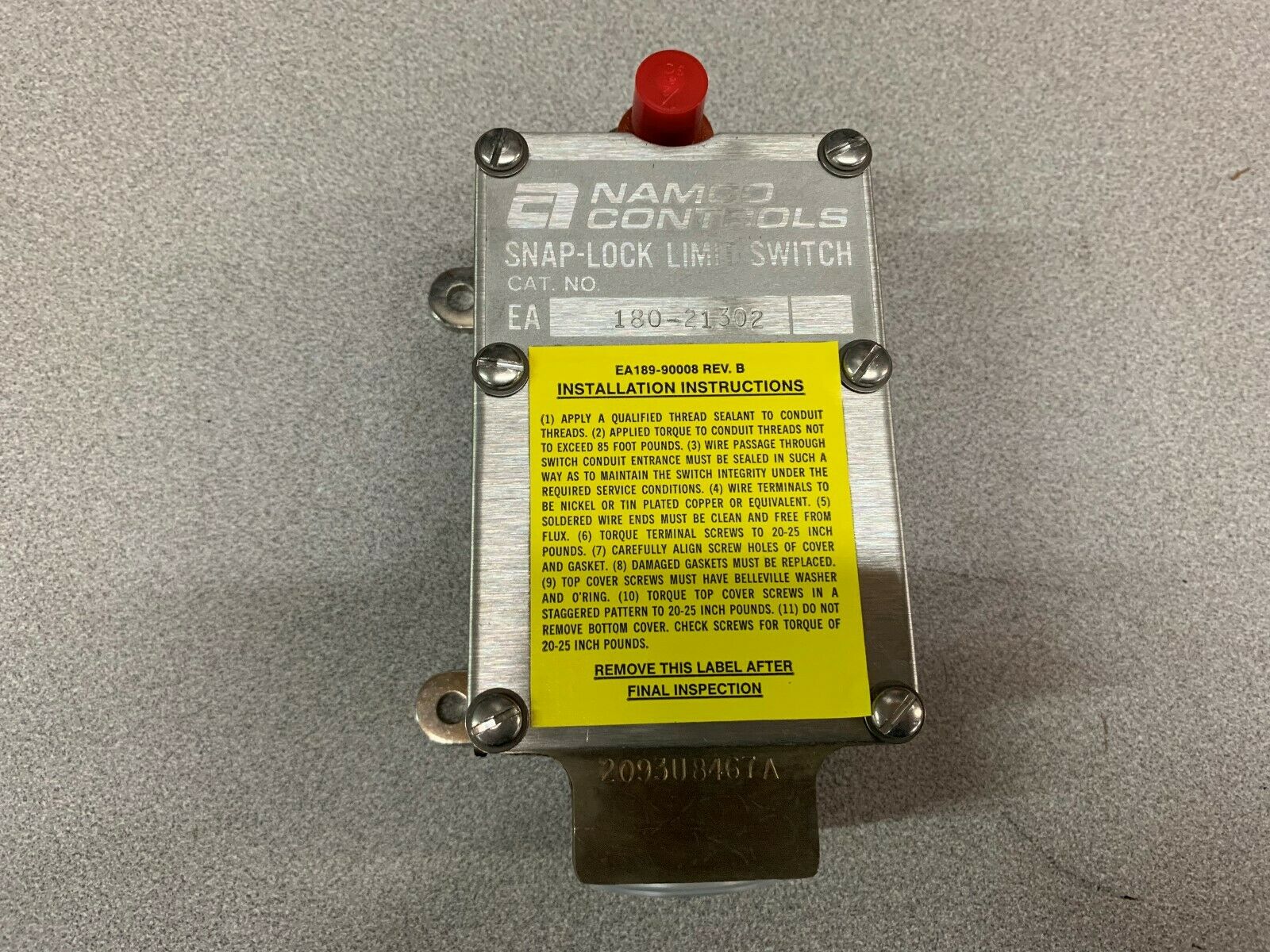 NEW NO BOX NAMCO LIMIT SWITCH EA180-21302