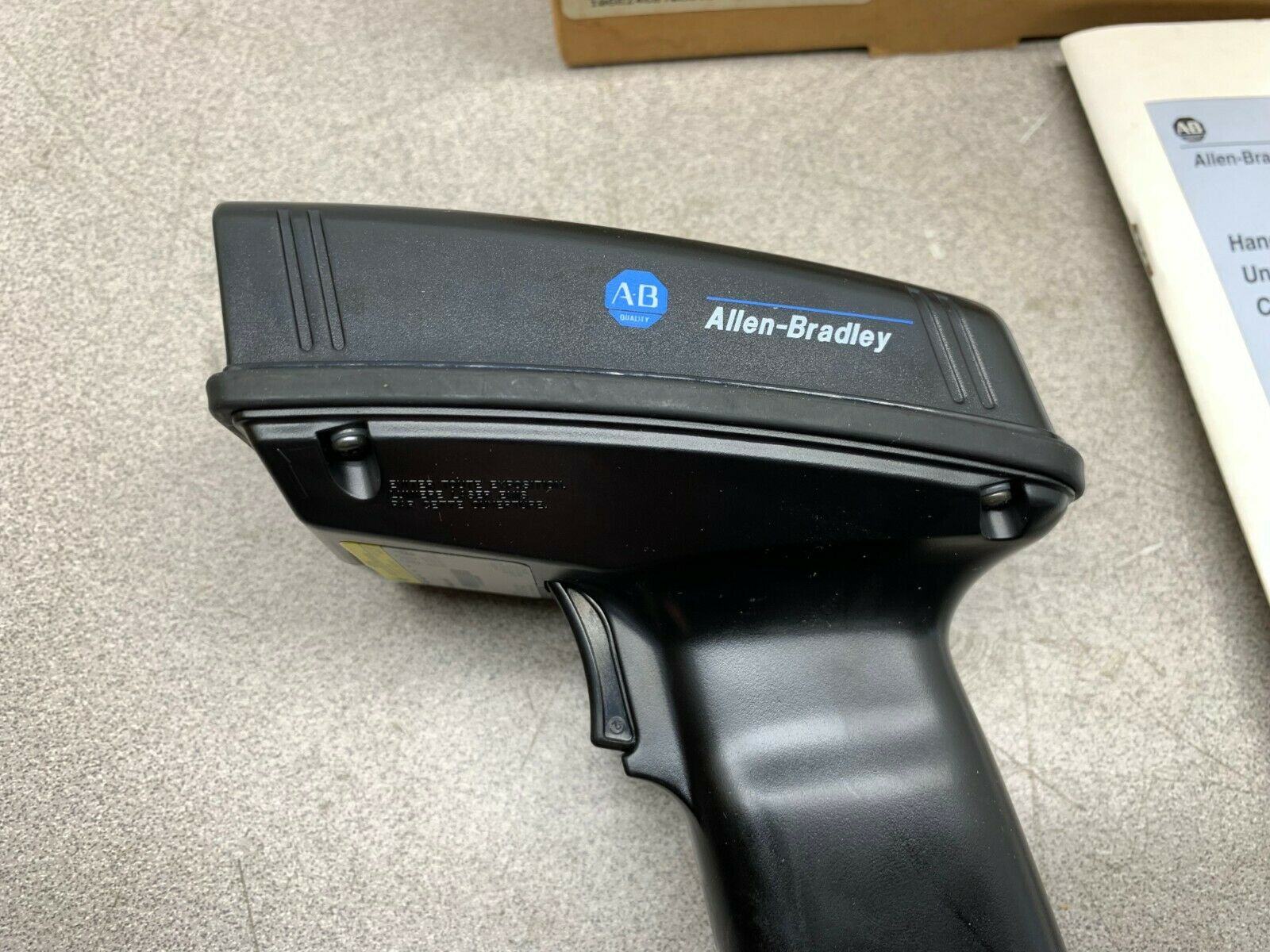 REMAN ALLEN-BRADLEY HANDHELD UNDECODED BAR CODE SCANNER 2755-HUG-9X SERIES A