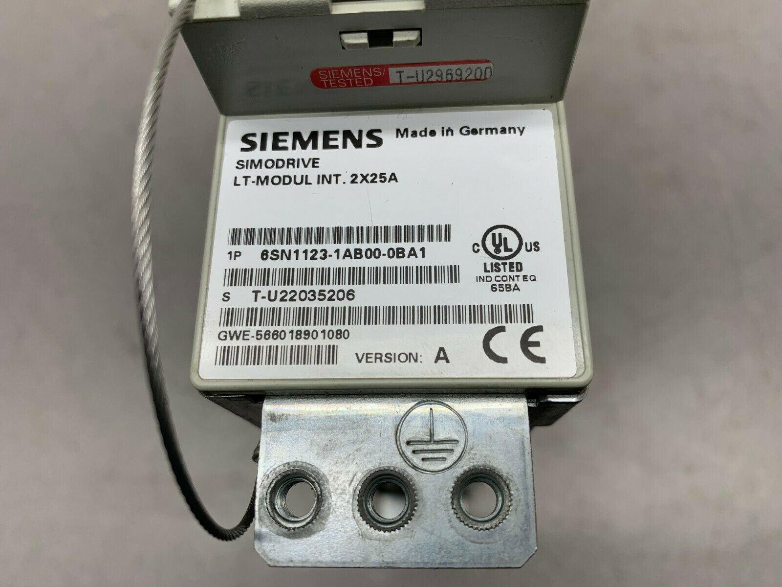 USED SIEMENS SIMODRIVE 6SN1123-1AB00-0BA1 WITH CONTROL CARD 6SN1118-0DK23-0AA0