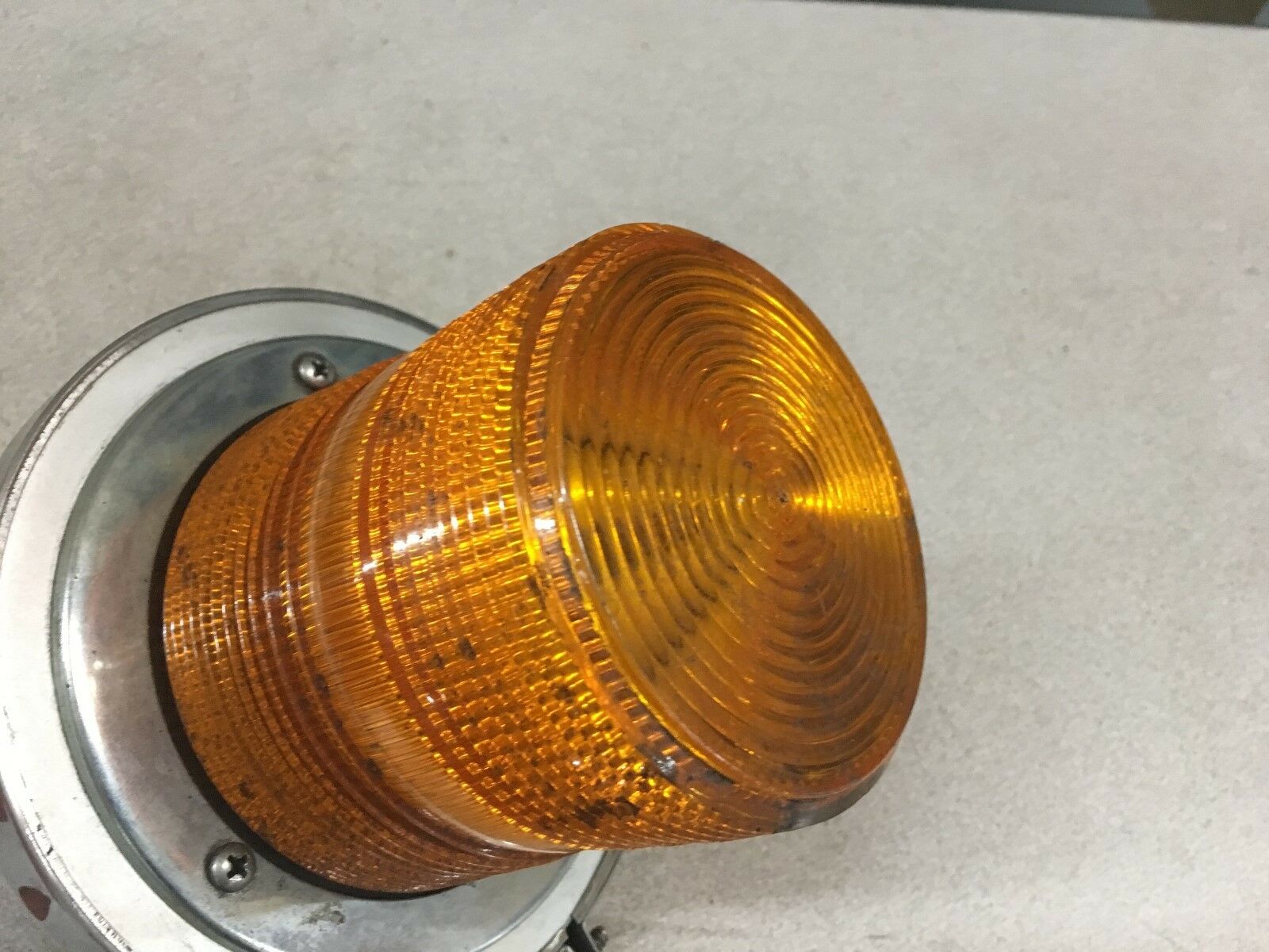 USED ADAPTABEACON SIGNAL AMBER APPLIANCE LAMP ASSEMBLY 50A-N5-40W