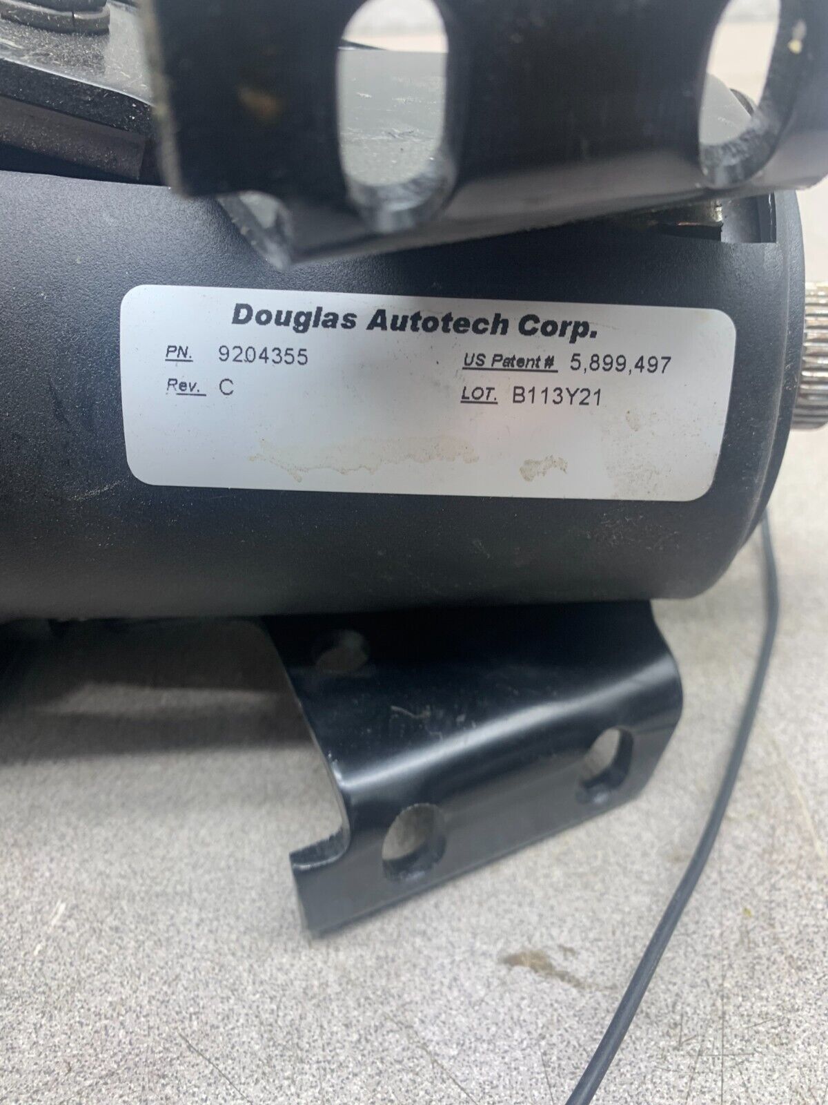 NEW OLD STOCK DOUGLAS AUTOTECH PART 9204355