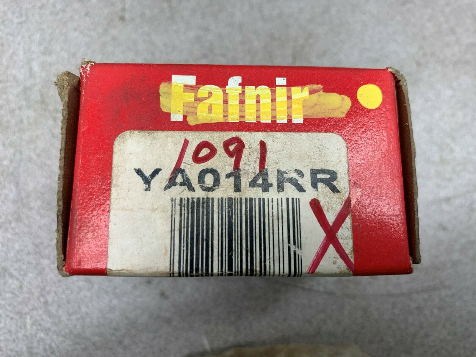 NEW IN BOX FAFNIR BEARING YA014RR