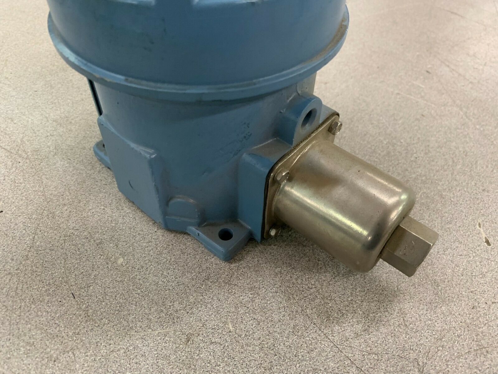 NEW NO BOX UNITED ELECTRIC PRESSURE SWITCH H122-146