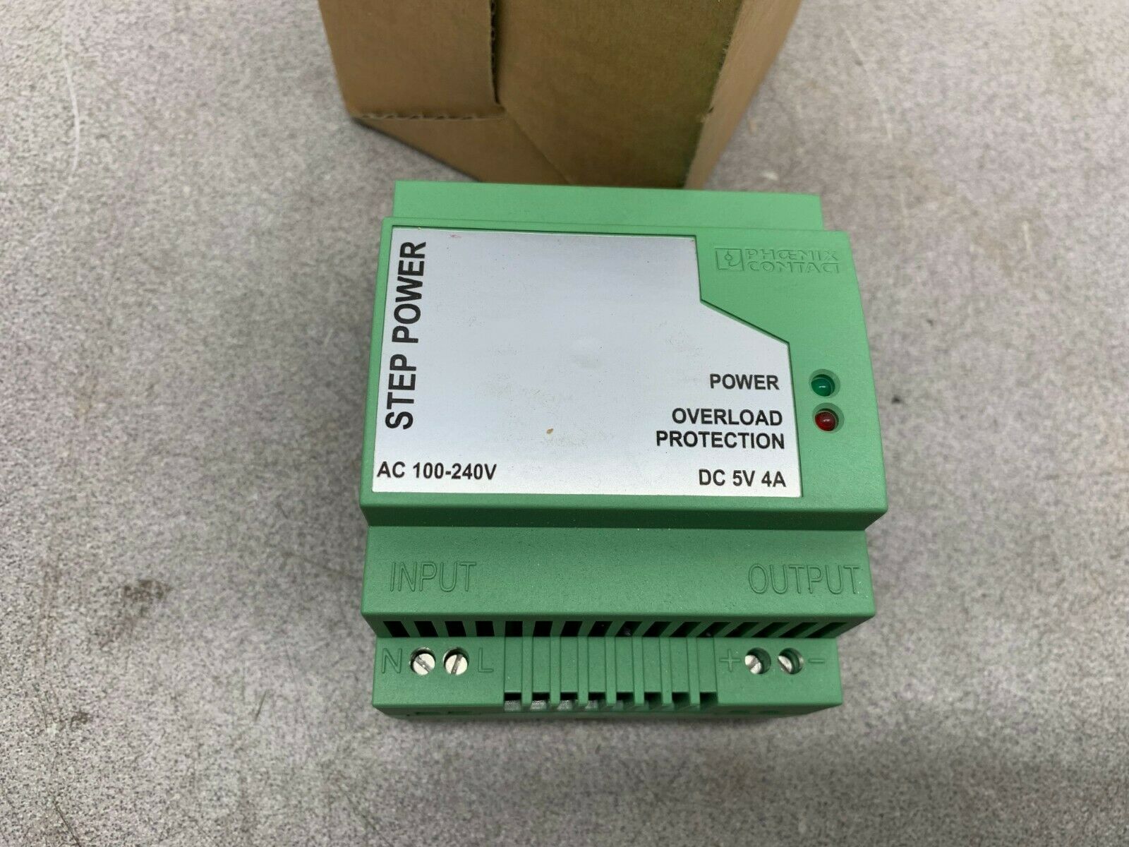 NEW IN BOX PHOENIX CONTACT STEP POWER SUPPLY STEP-PS-100-240AC/5DC/4