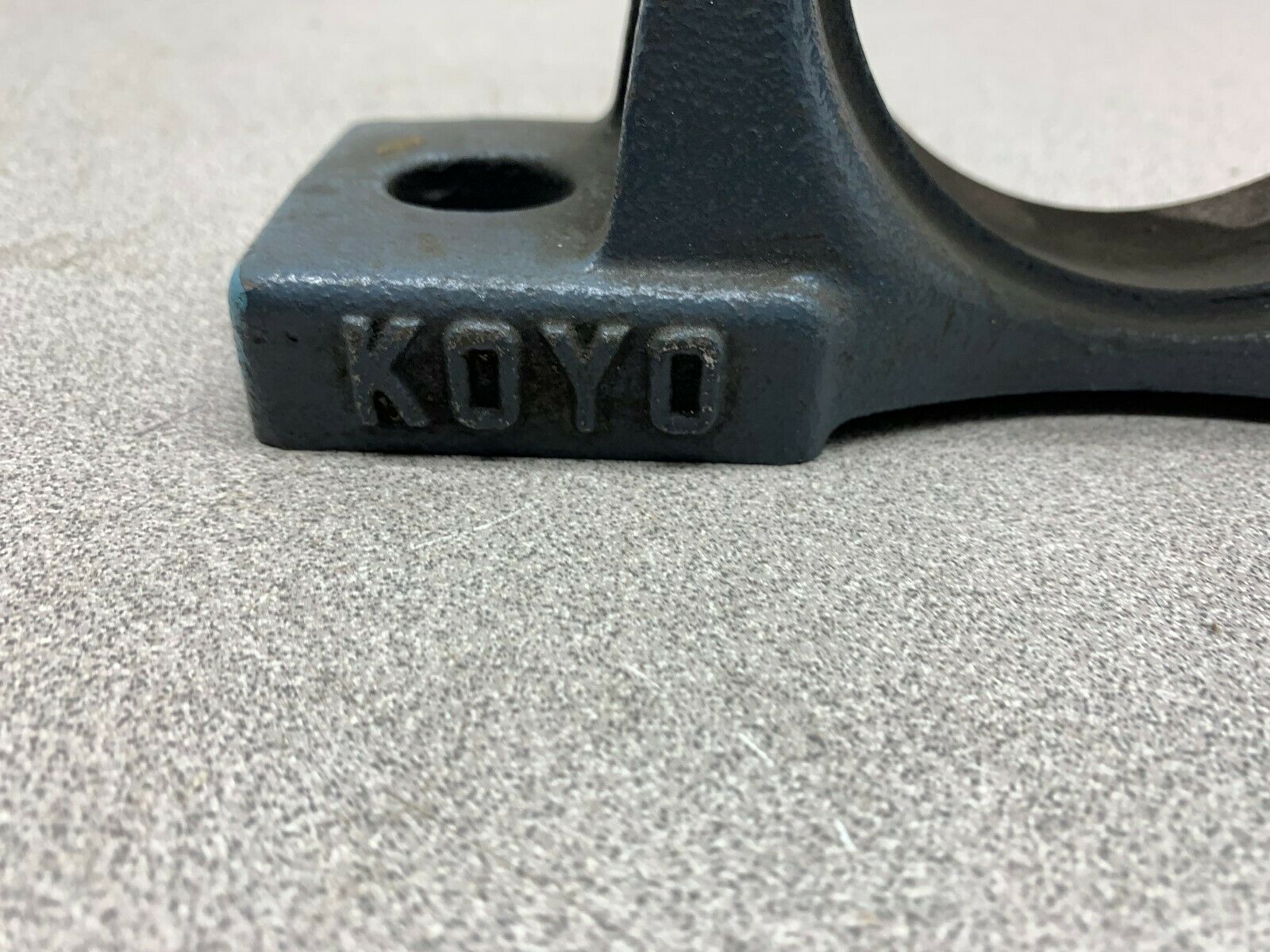 NEW NO BOX KOYO BEARING HOUSING P210J