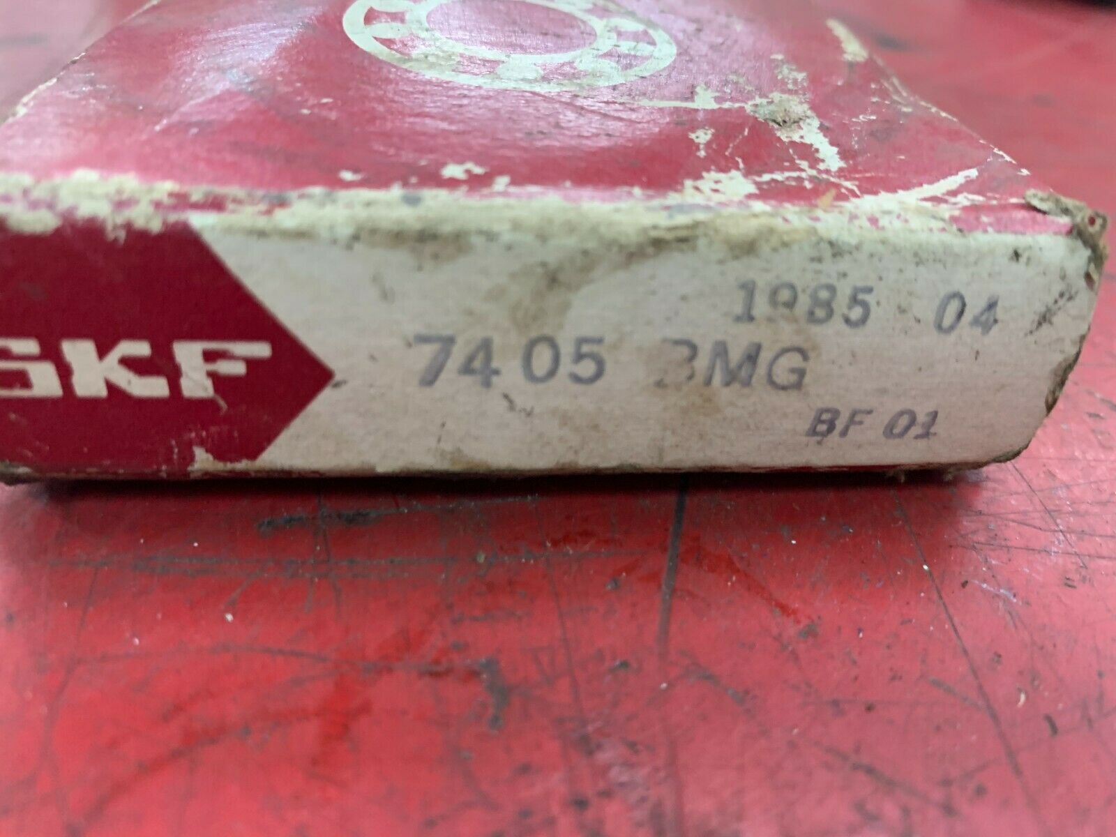 NEW IN BOX SKF CONTACT BEARING 7405BMG