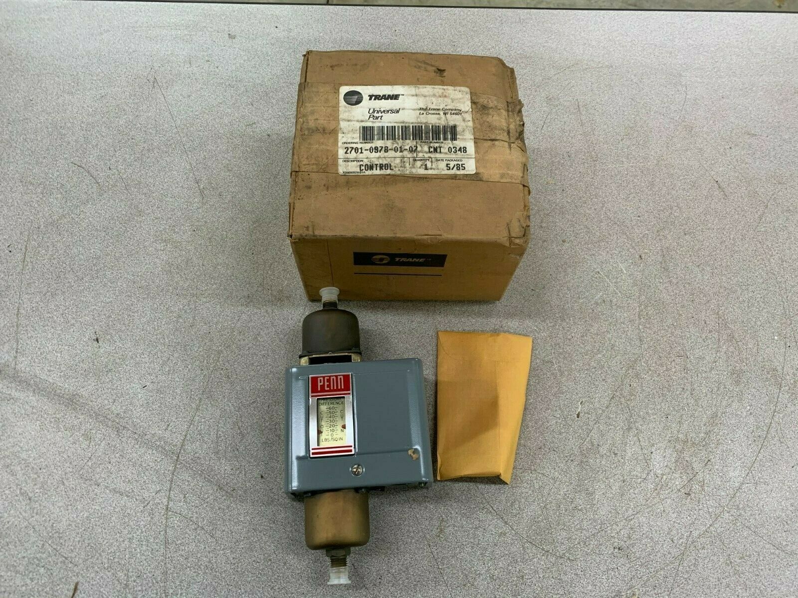 NEW PENN PRESSURE SWITCH P74DA-14