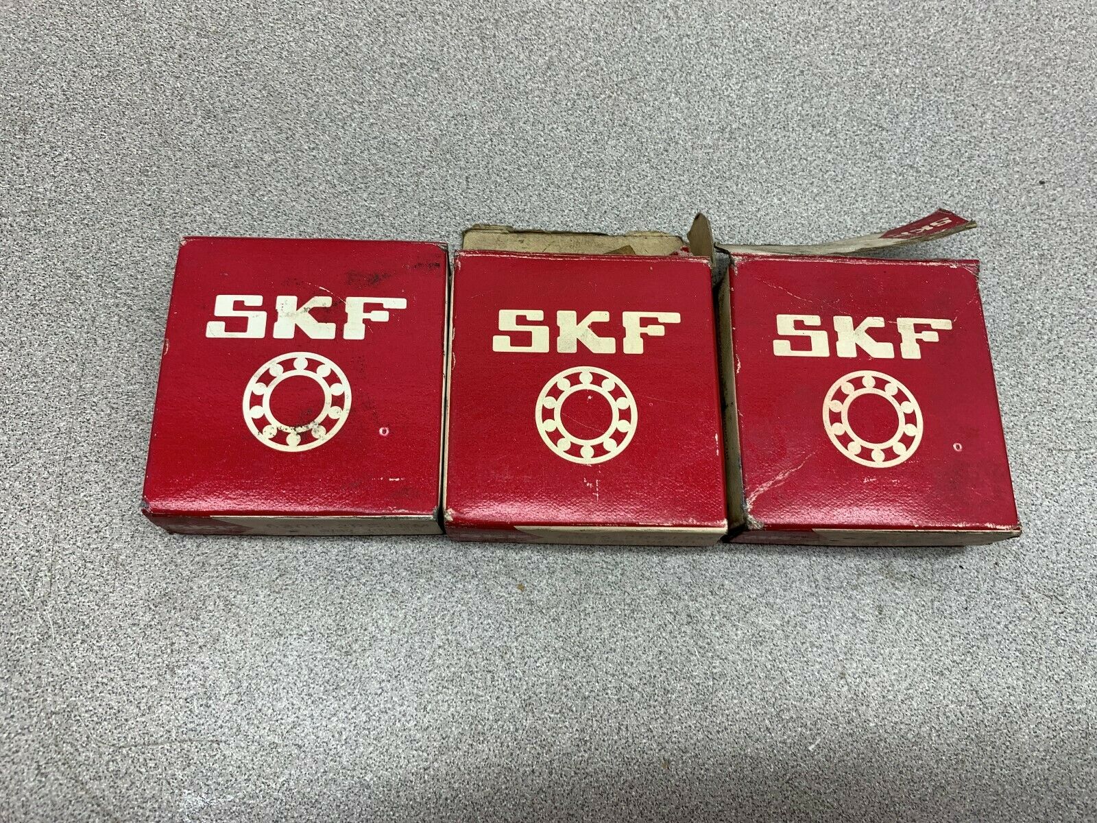 LOT OF 3 NEW IN BOX SKF BEARING 6305 2RS JEM