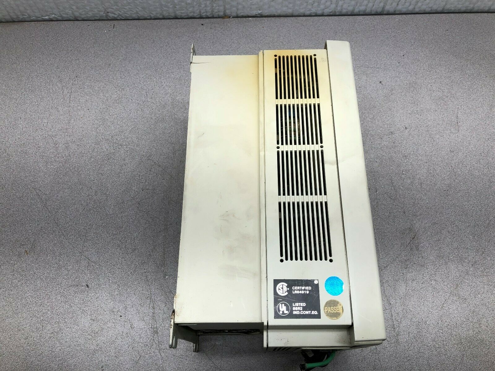 USED MITSUBISHI FREQROL-A200 1.5 HP 3 PH 380-460 VAC INVERTER DRIVE FR-A240-0.75