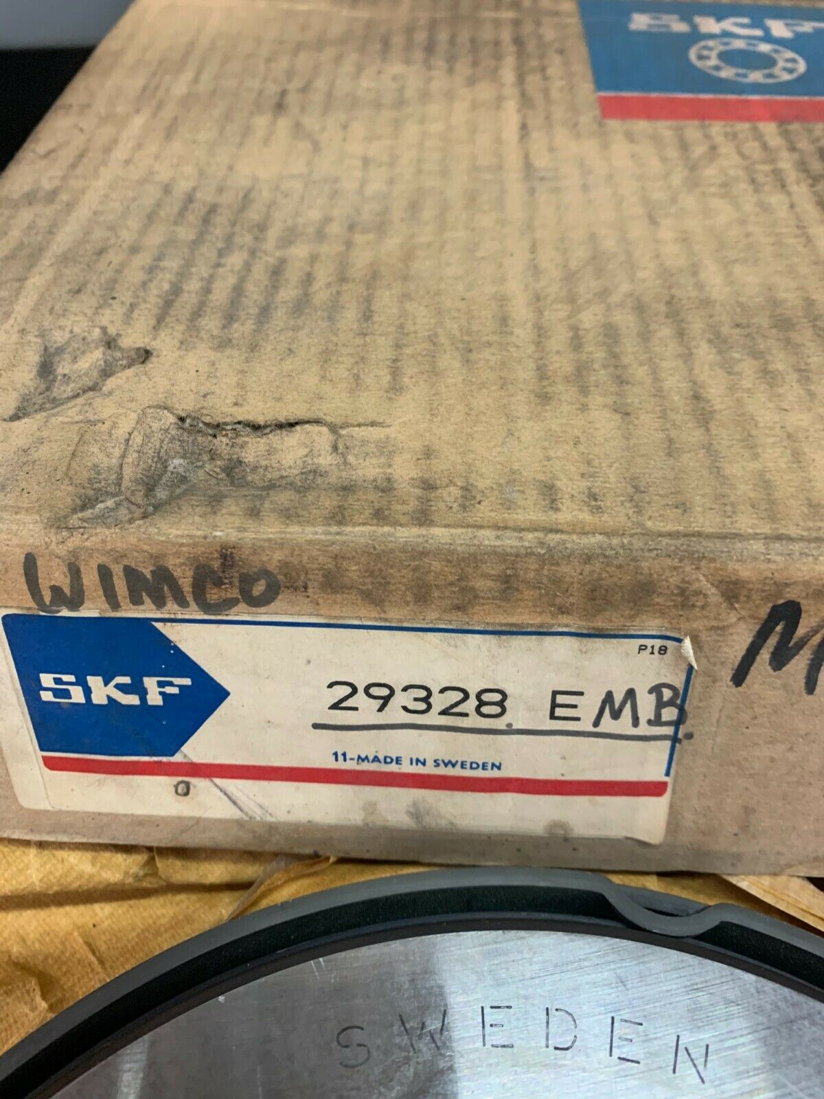 NEW IN BOX SKF 29328E SPHERICAL ROLLER THRUST BEARING 29328 E