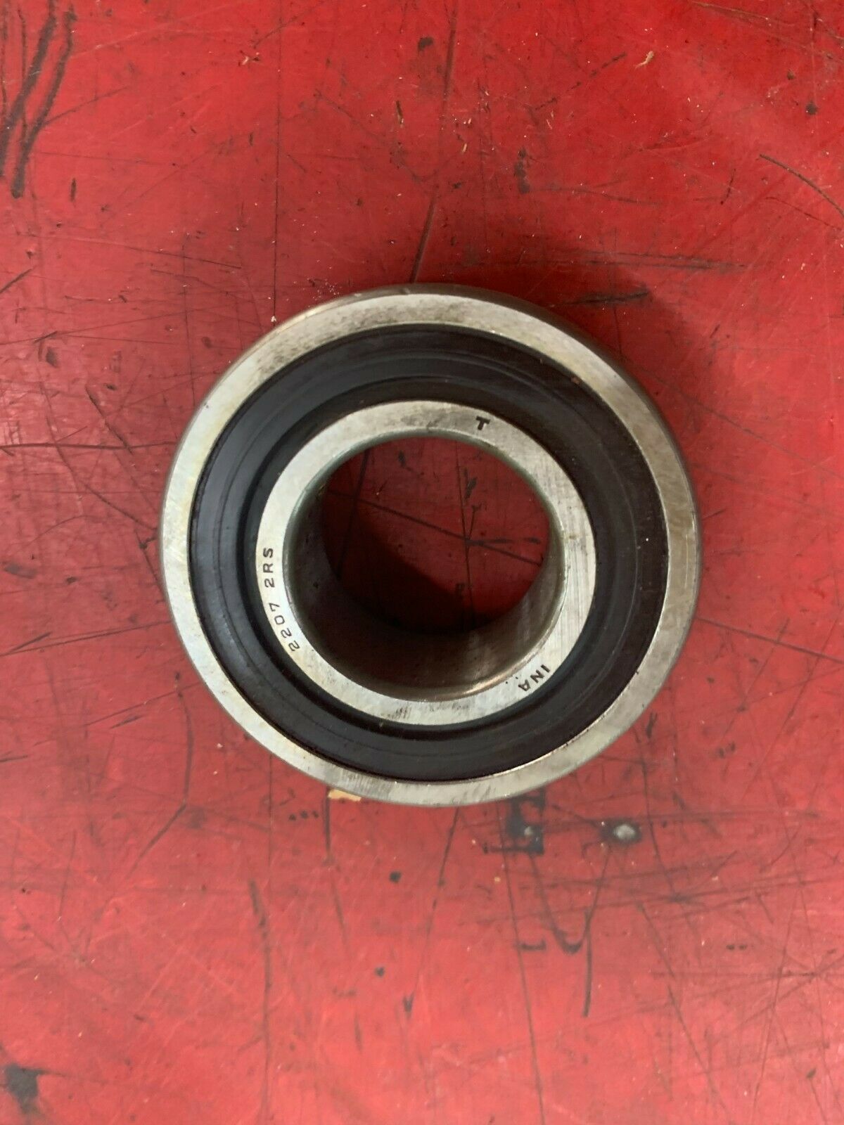 NEW NO BOX INA NEEDLE BEARING 2207 2RS